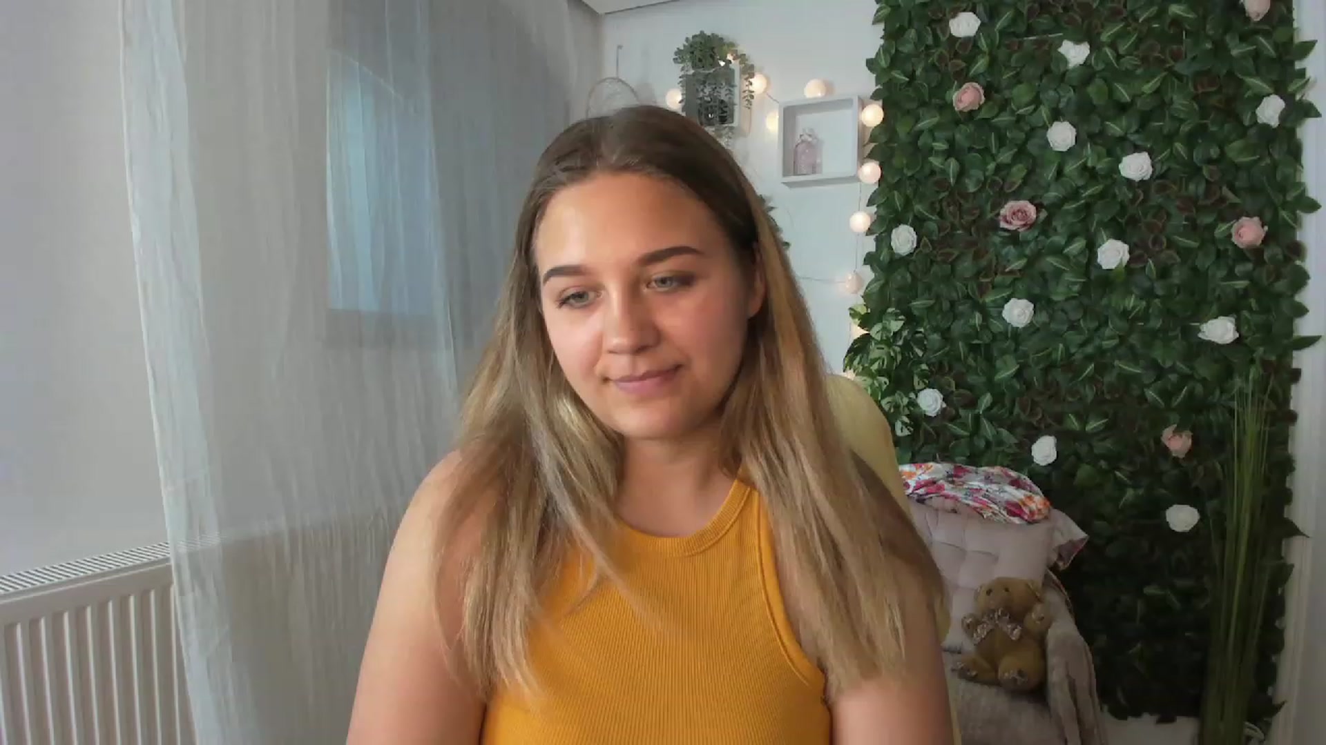 Gallery image thumbnail from Sofia_Lee18's myfreecams stream on, 07/24/2023, 08:44 image 19 of 20