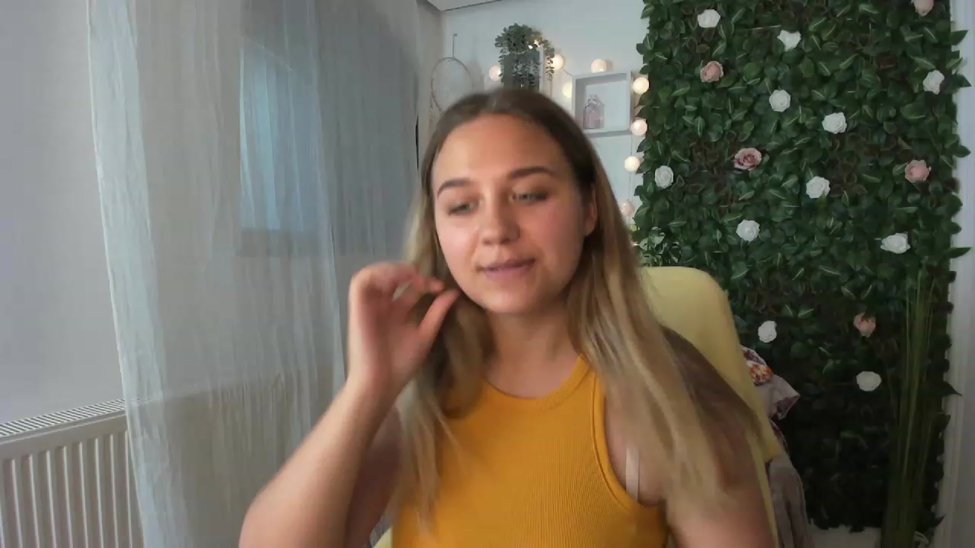 Gallery image thumbnail from Sofia_Lee18's myfreecams stream on, 07/24/2023, 08:44 image 14 of 20