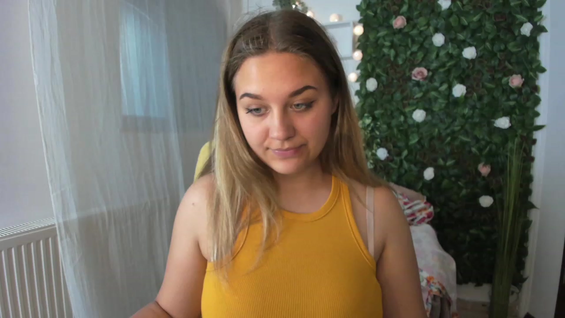 Gallery image thumbnail from Sofia_Lee18's myfreecams stream on, 07/24/2023, 12:24 image 1 of 20