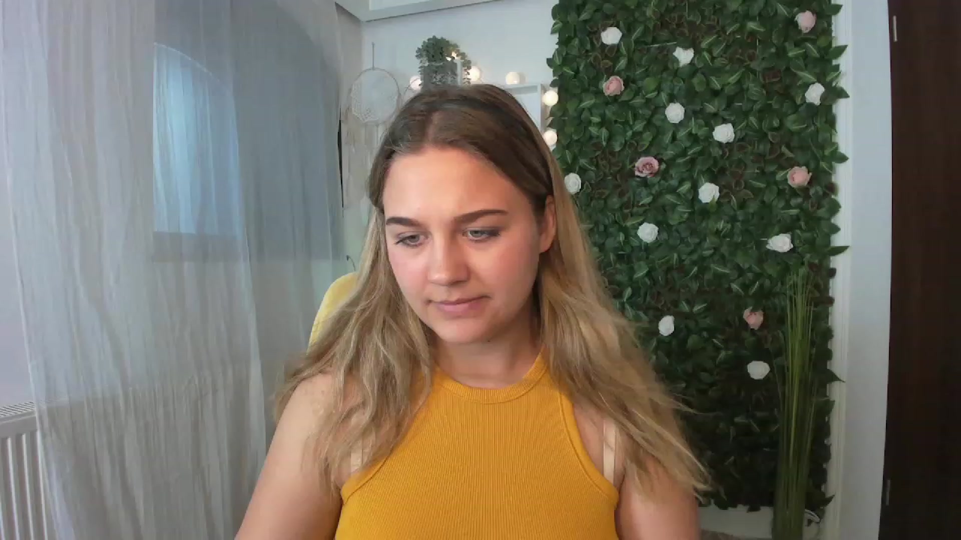 Gallery image thumbnail from Sofia_Lee18's myfreecams stream on, 07/27/2023, 10:47 image 17 of 20