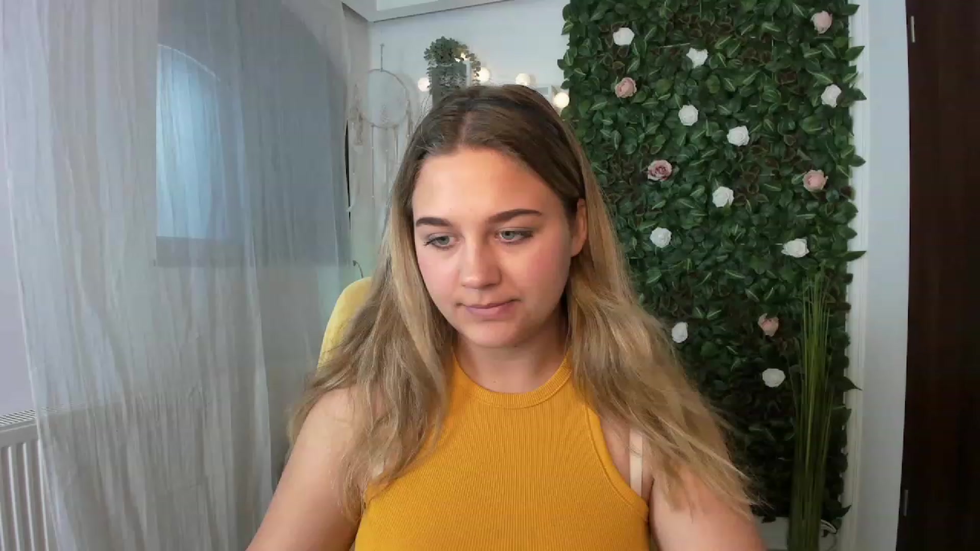 Gallery image thumbnail from Sofia_Lee18's myfreecams stream on, 07/27/2023, 10:47 image 16 of 20