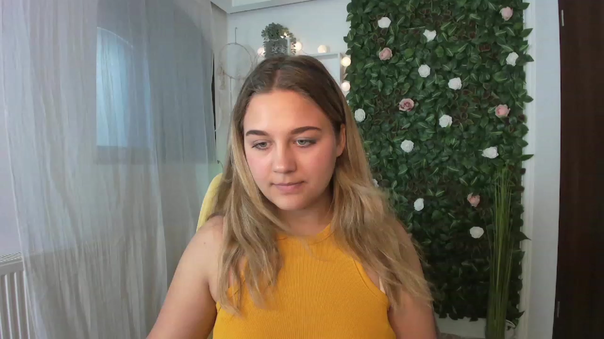Gallery image thumbnail from Sofia_Lee18's myfreecams stream on, 07/27/2023, 10:47 image 15 of 20