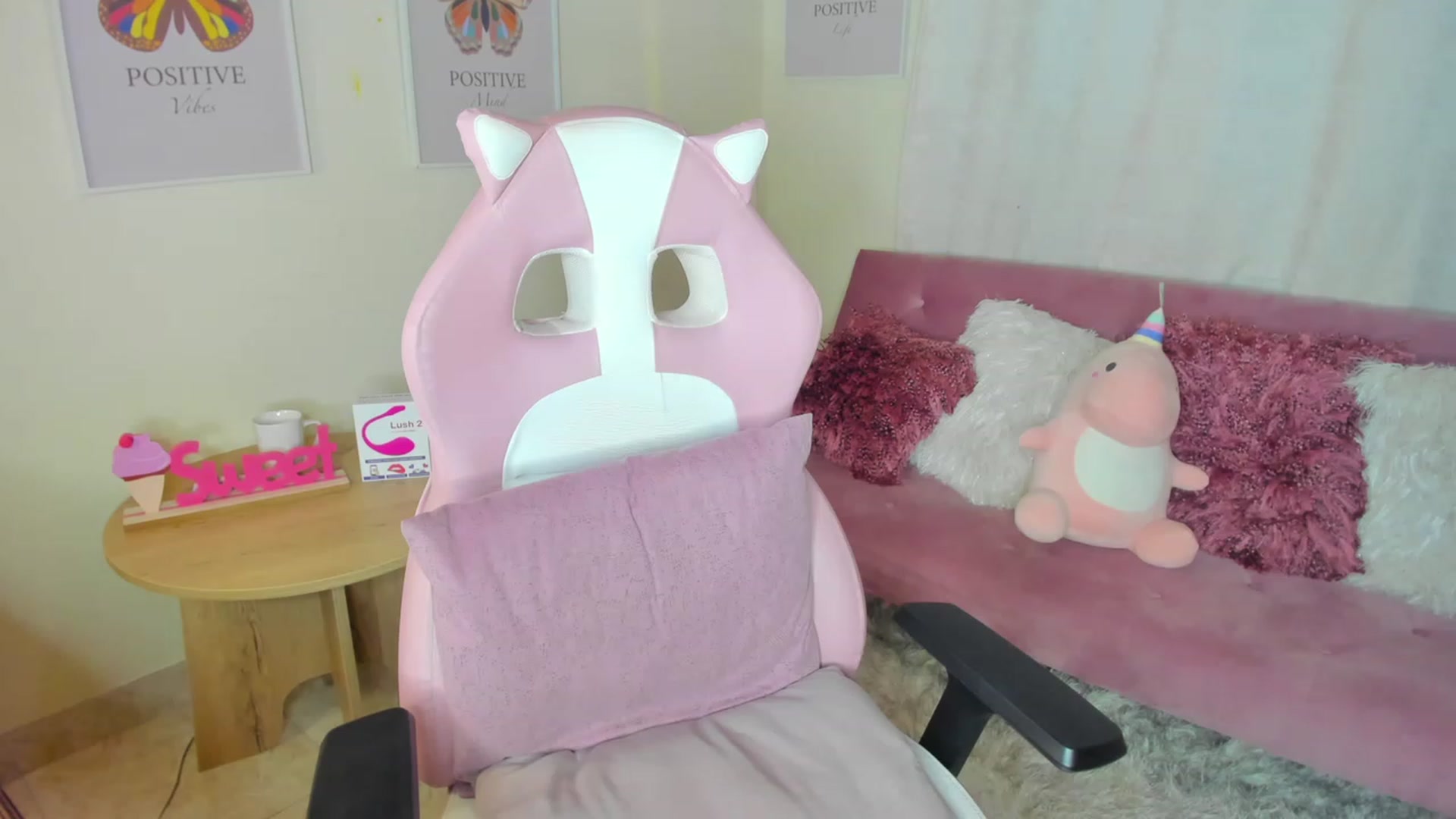 Gallery image thumbnail from Sofia_Noguera's myfreecams stream on, 03/07/2023, 02:35 image 16 of 20