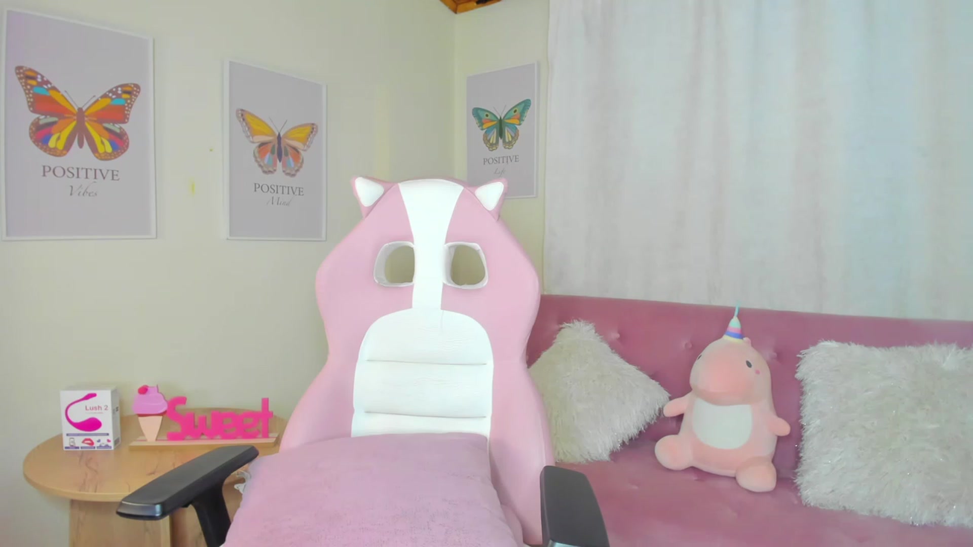 Gallery image thumbnail from Sofia_Noguera's myfreecams stream on, 03/12/2023, 06:23 image 13 of 20