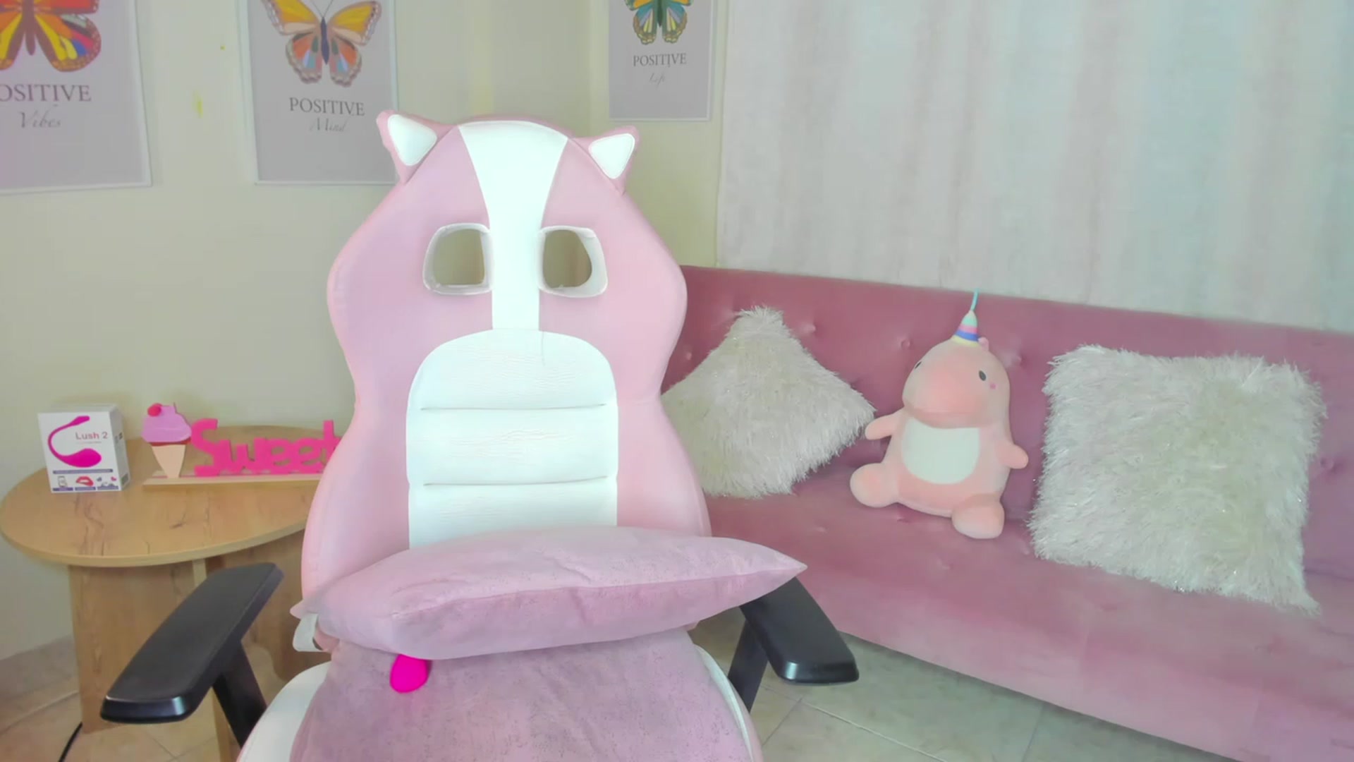Gallery image thumbnail from Sofia_Noguera's myfreecams stream on, 03/12/2023, 06:23 image 17 of 20