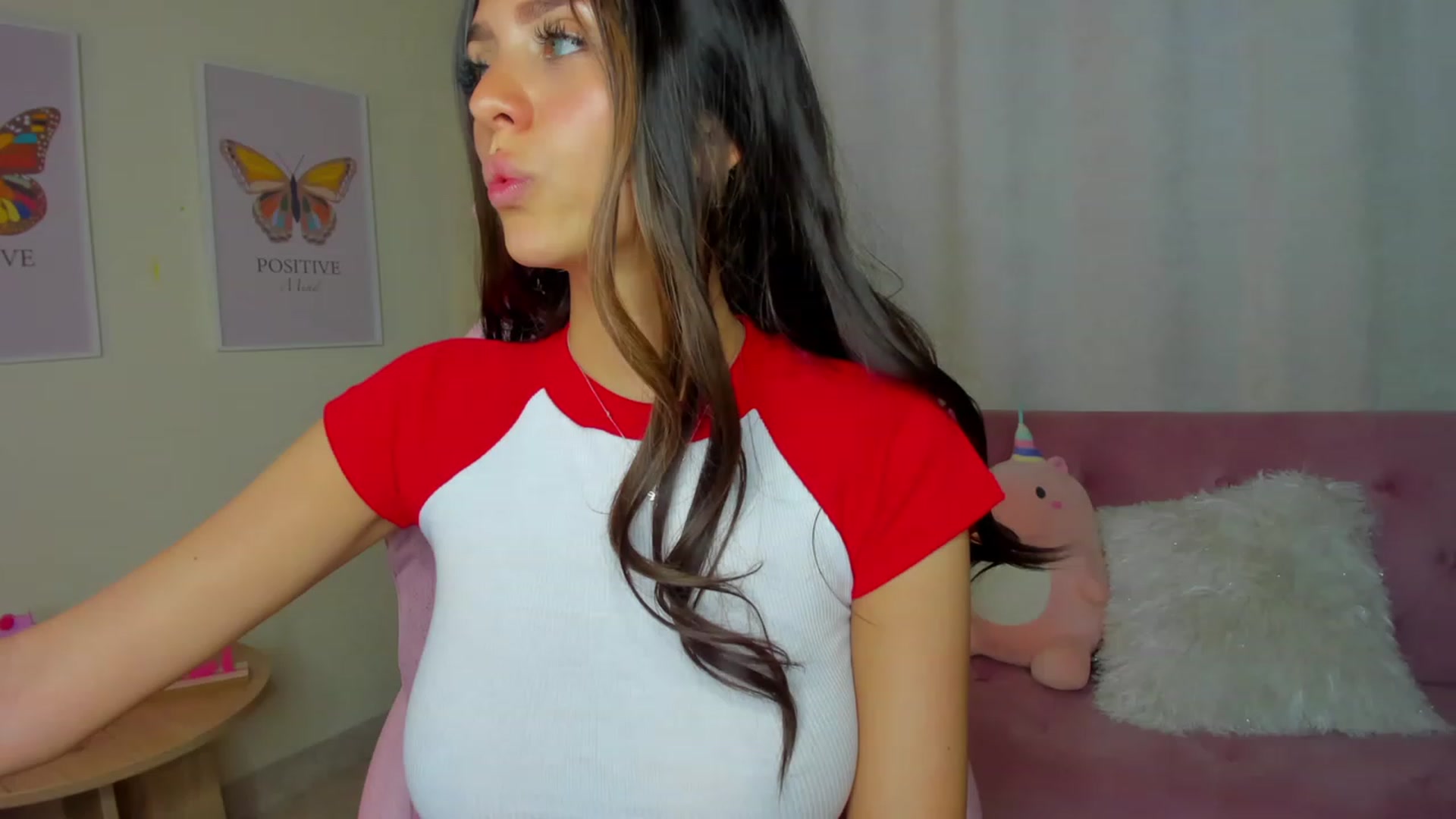 Gallery image thumbnail from Sofia_Noguera's myfreecams stream on, 03/21/2023, 06:00 image 9 of 20