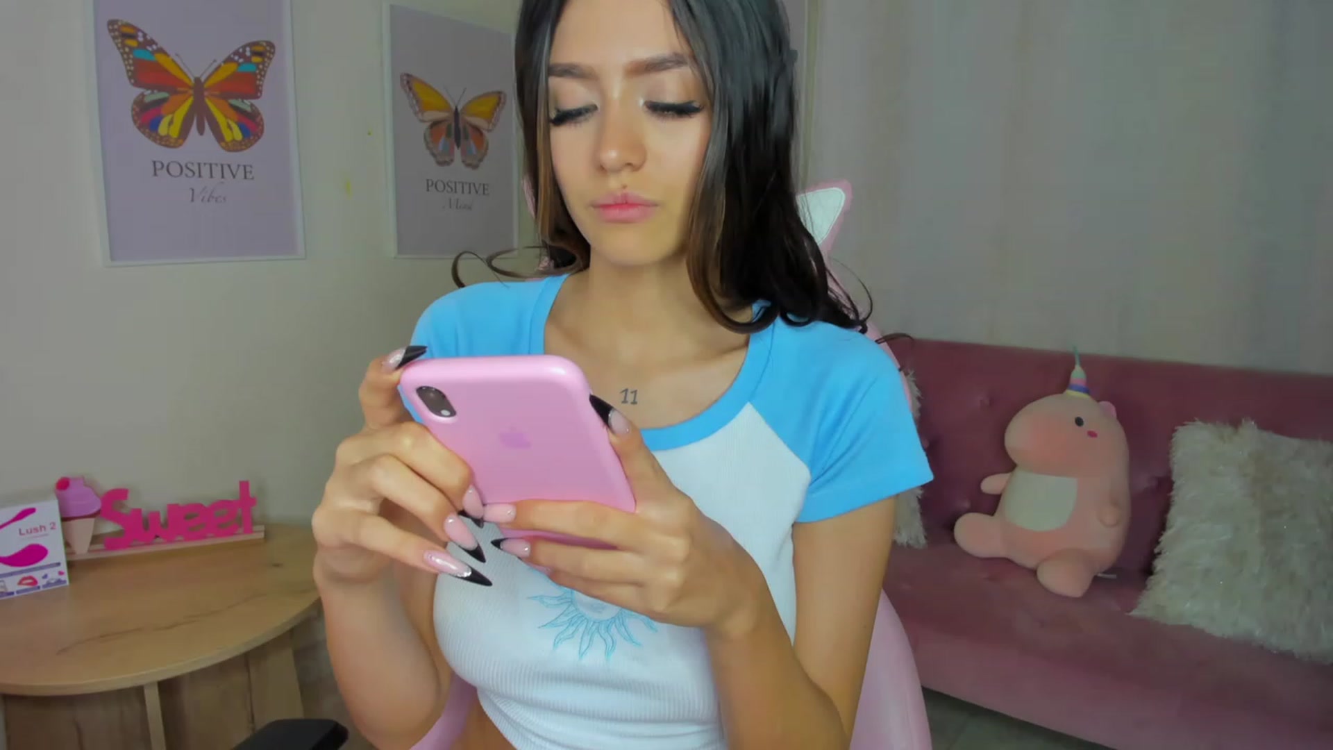 Gallery image thumbnail from Sofia_Noguera's myfreecams stream on, 03/26/2023, 03:24 image 16 of 20