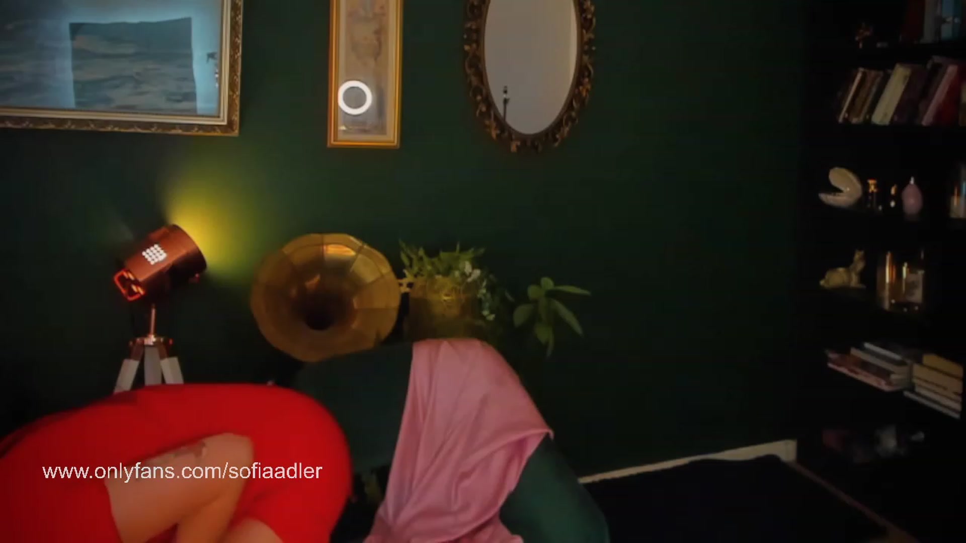 Gallery image thumbnail from Sofia_adler's myfreecams stream on, 07/26/2023, 21:27 image 1 of 20