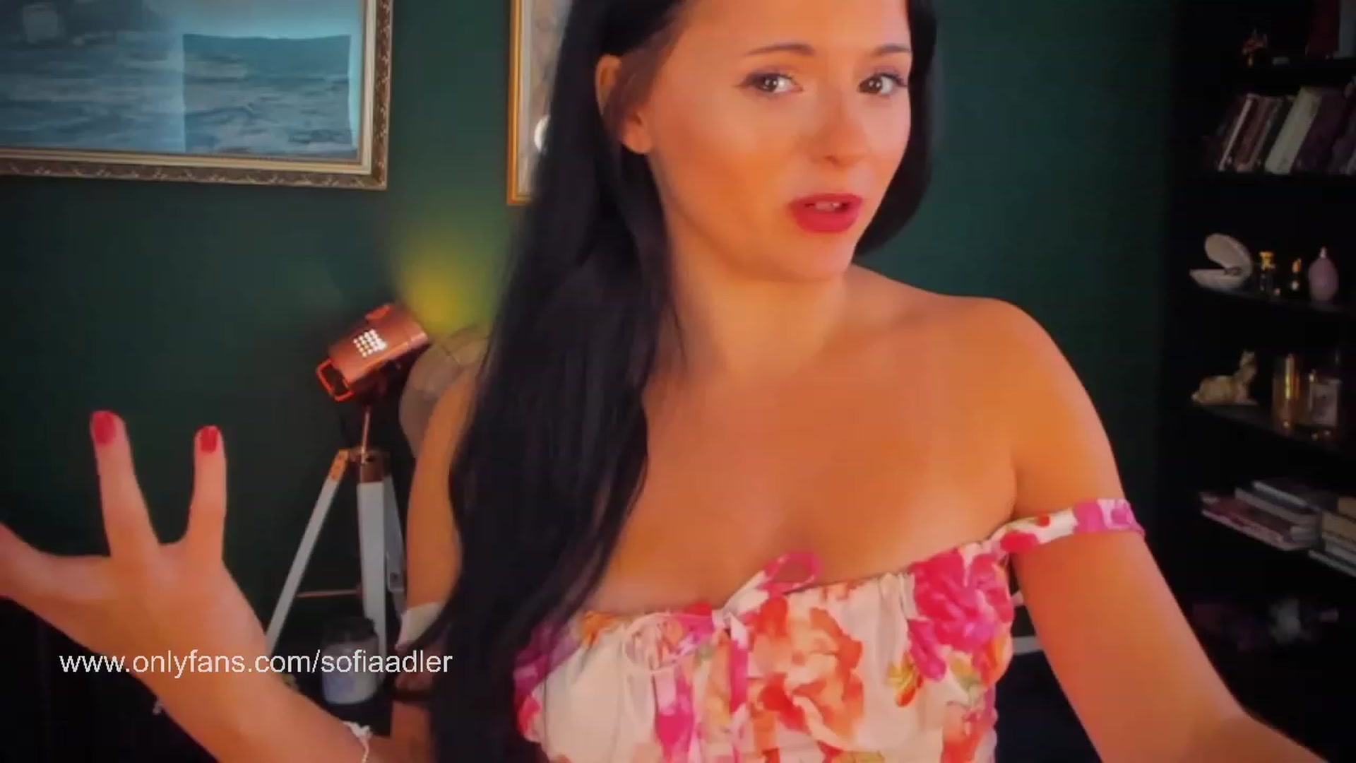 Gallery image thumbnail from Sofia_adler's myfreecams stream on, 08/30/2023, 12:48 image 9 of 20
