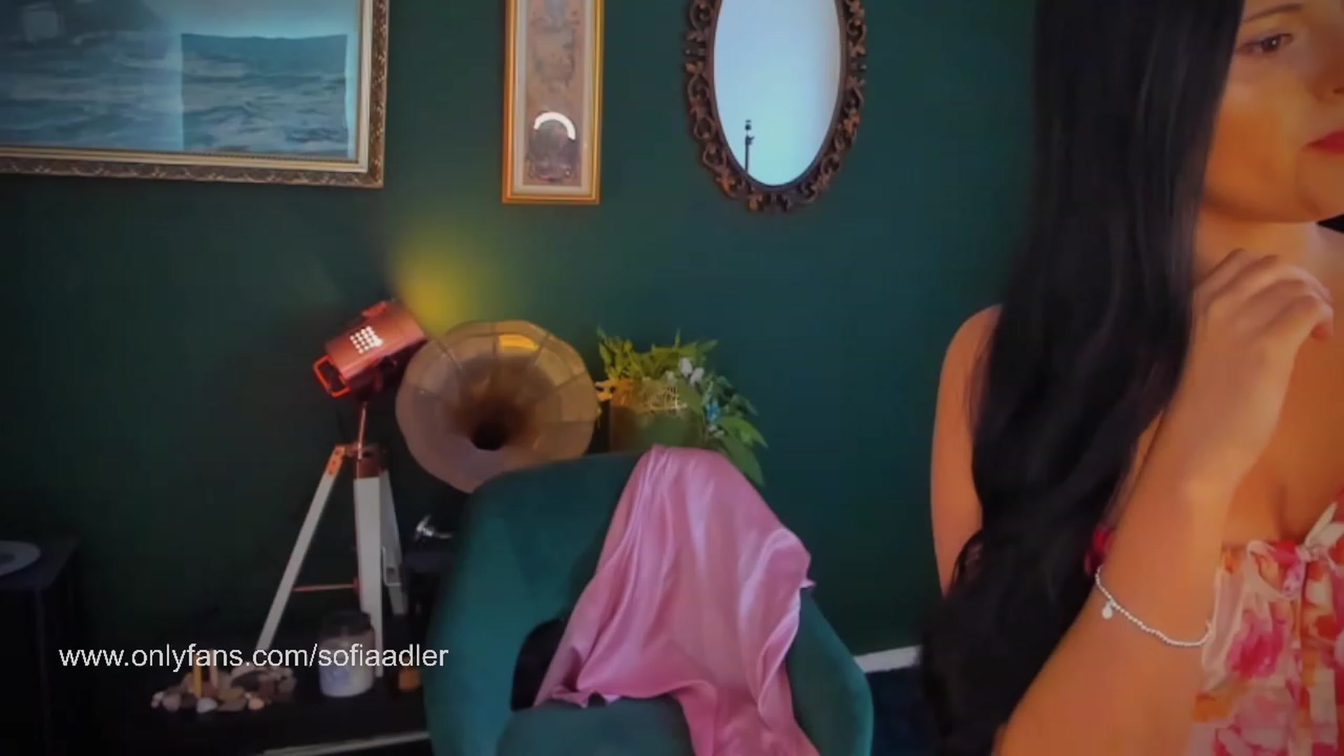 Gallery image thumbnail from Sofia_adler's myfreecams stream on, 08/30/2023, 12:48 image 4 of 20