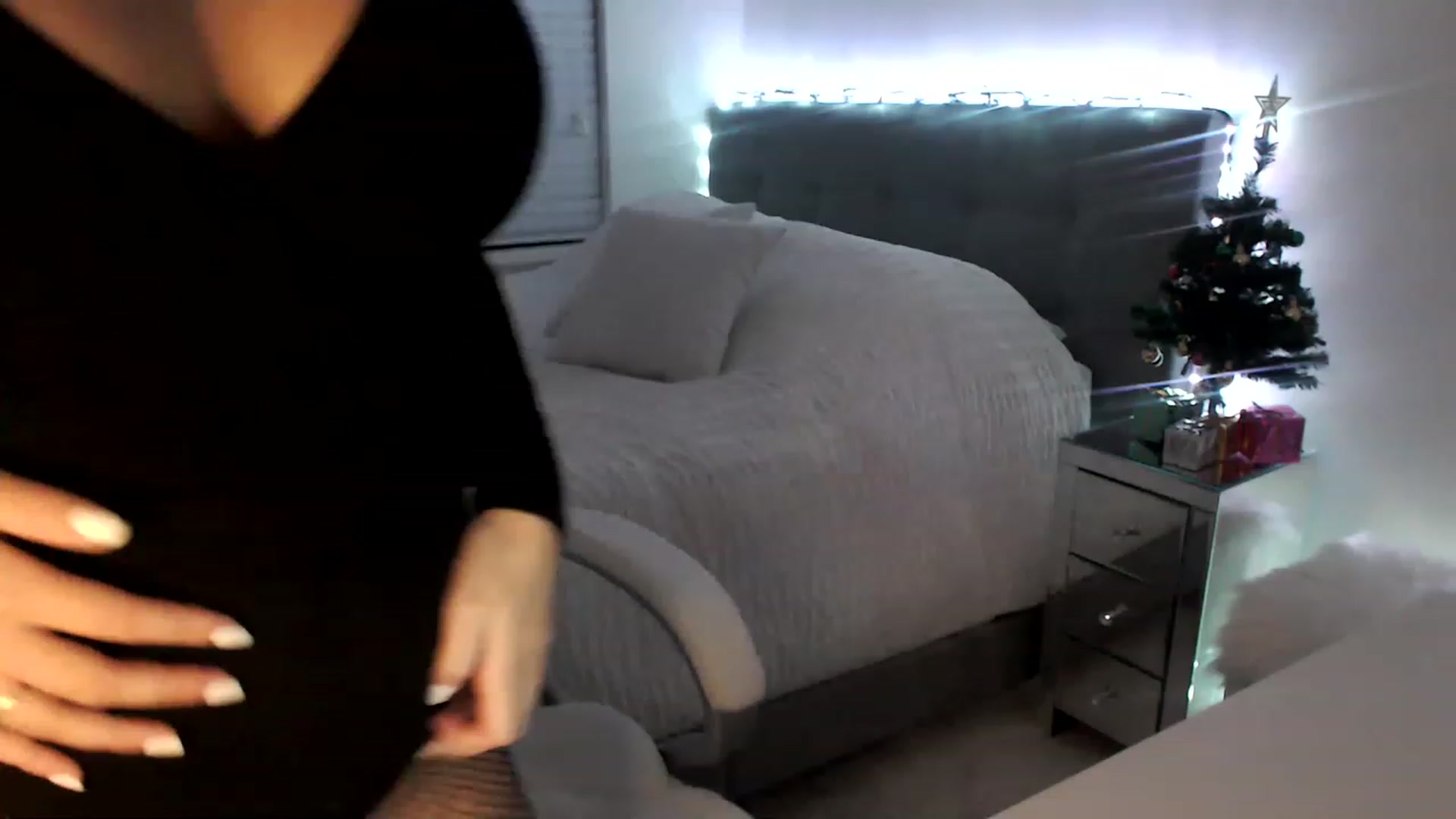 Gallery image thumbnail from Sofiabunny_xx's myfreecams stream on, 01/02/2023, 04:23 image 13 of 20