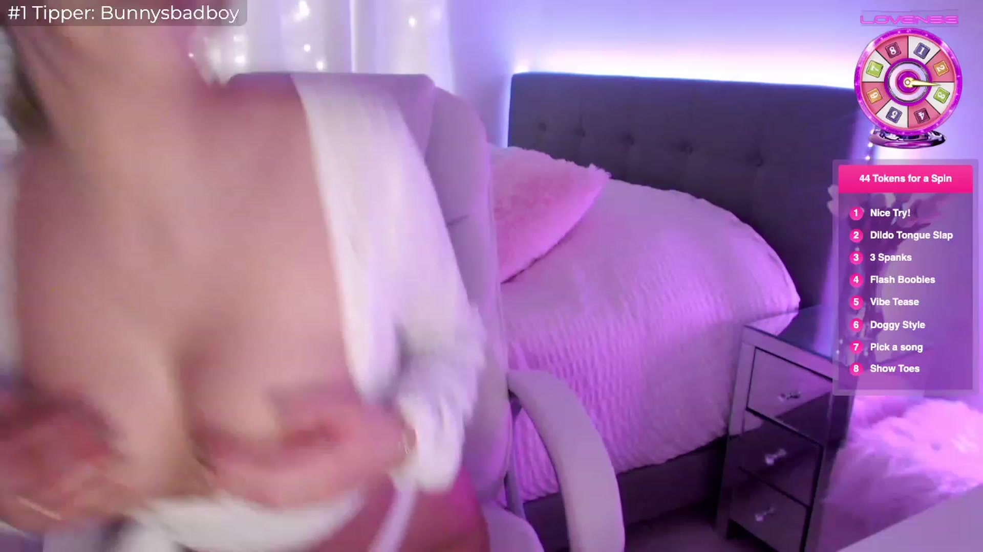 Gallery image thumbnail from Sofiabunny_xx's myfreecams stream on, 03/22/2023, 05:40 image 1 of 20