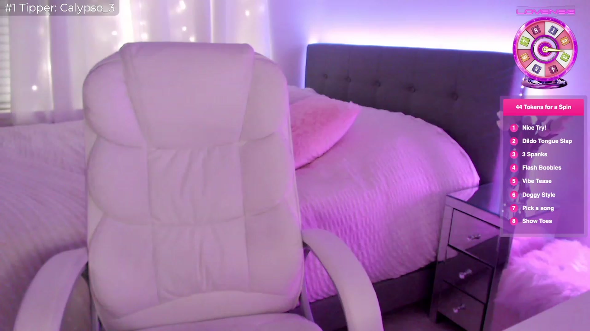 Gallery image thumbnail from Sofiabunny_xx's myfreecams stream on, 03/22/2023, 05:40 image 16 of 20
