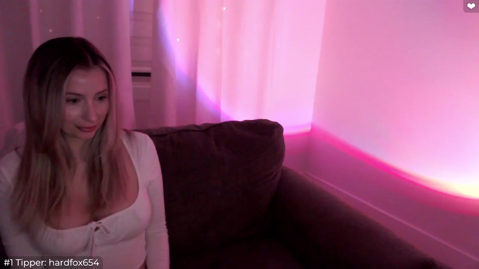 Gallery image thumbnail from Sofiabunny_xx's myfreecams stream on, 05/22/2024, 05:13 image 20 of 20