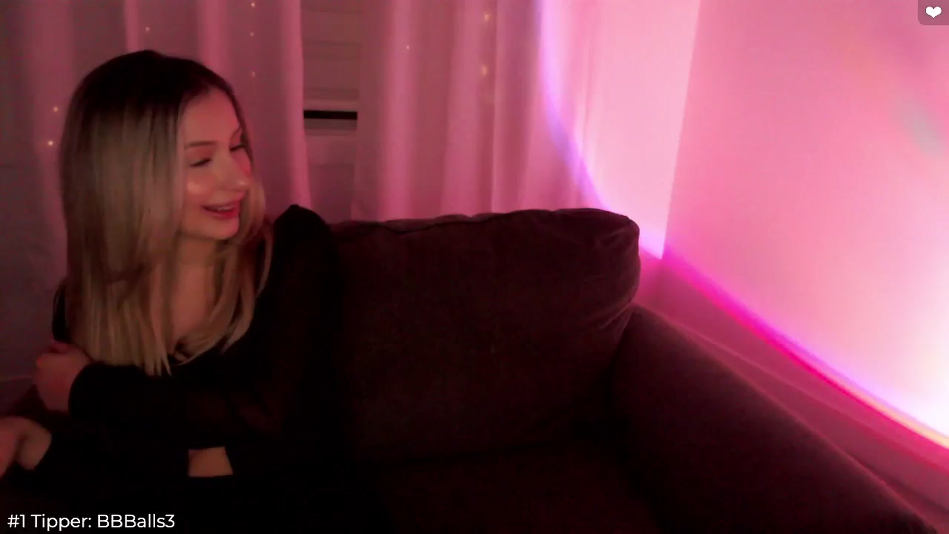 Gallery image thumbnail from Sofiabunny_xx's myfreecams stream on, 06/04/2024, 05:59 image 18 of 20