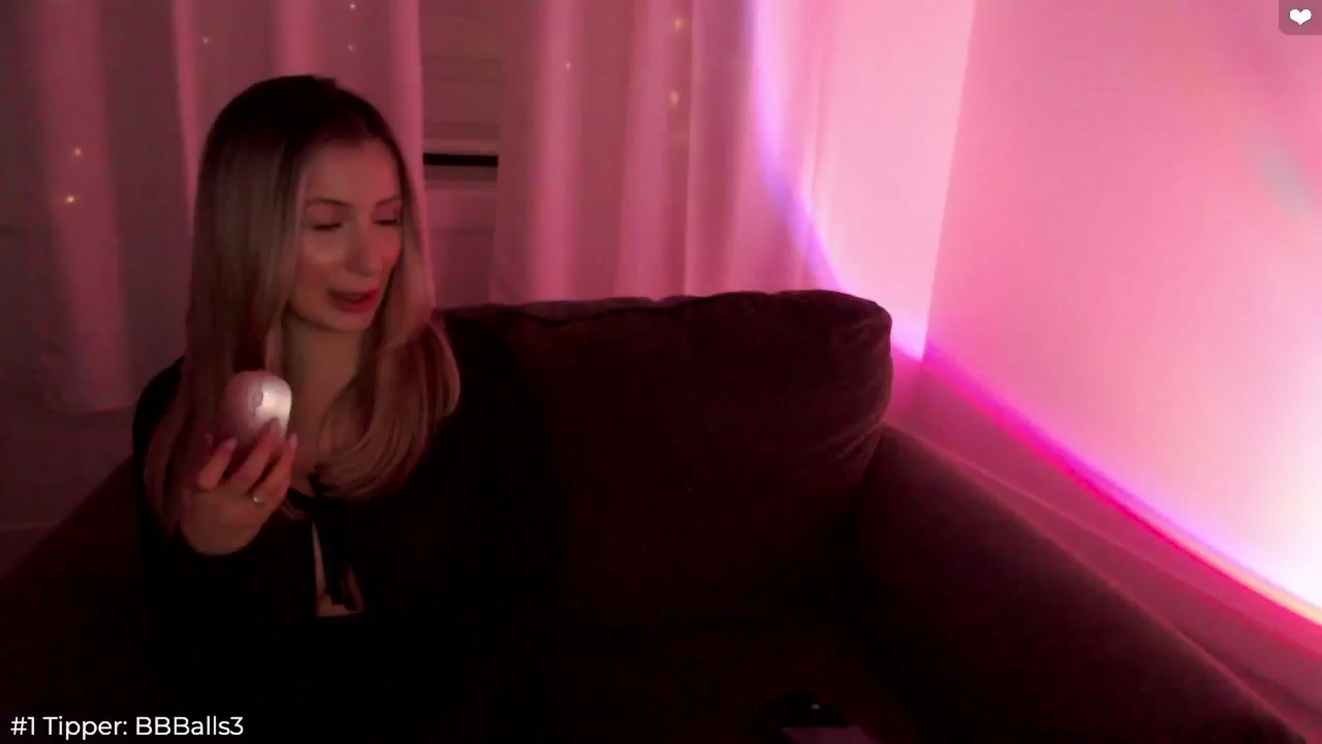 Gallery image thumbnail from Sofiabunny_xx's myfreecams stream on, 06/04/2024, 06:35 image 2 of 20
