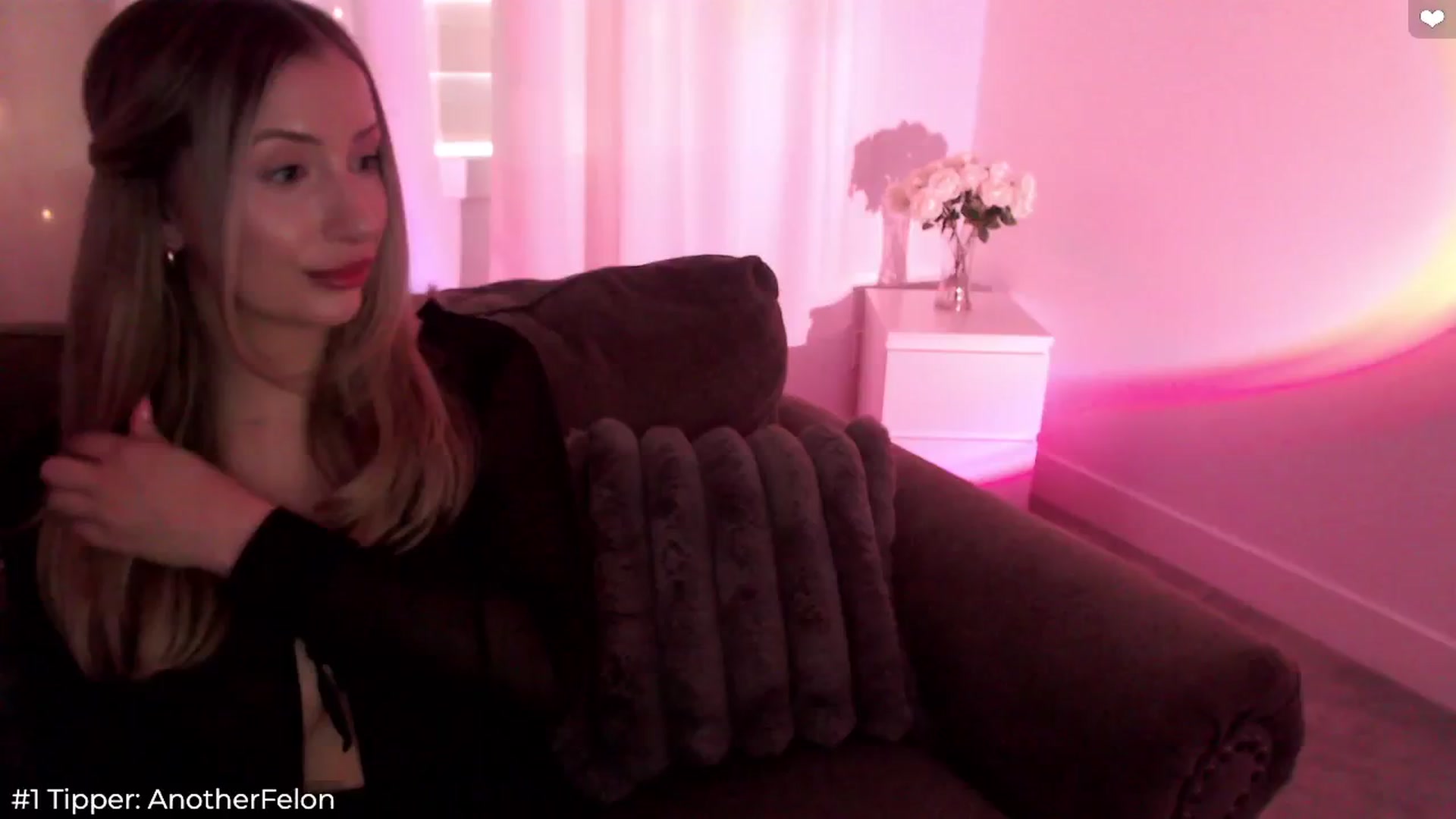 Gallery image thumbnail from Sofiabunny_xx's myfreecams stream on, 07/05/2024, 04:11 image 12 of 20