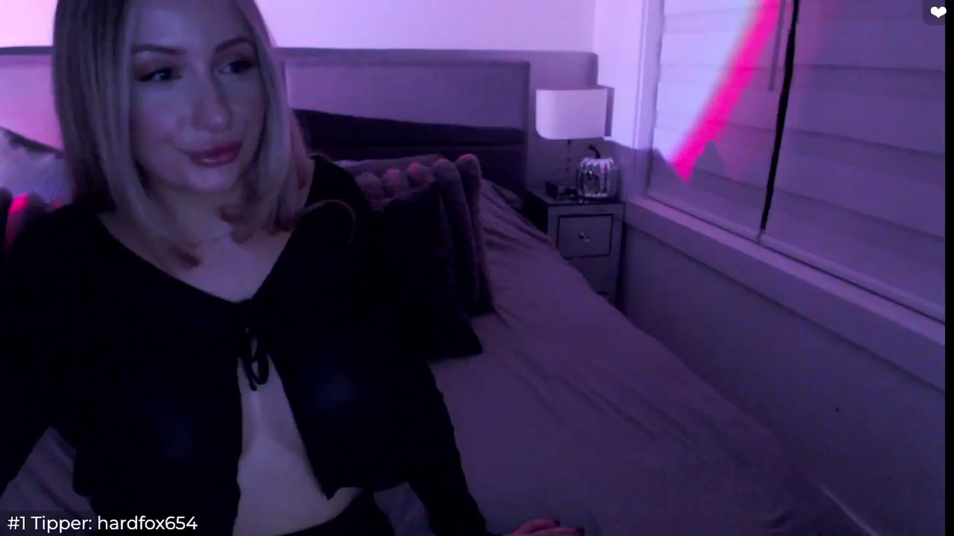 Gallery image thumbnail from Sofiabunny_xx's myfreecams stream on, 10/13/2024, 03:29 image 5 of 20