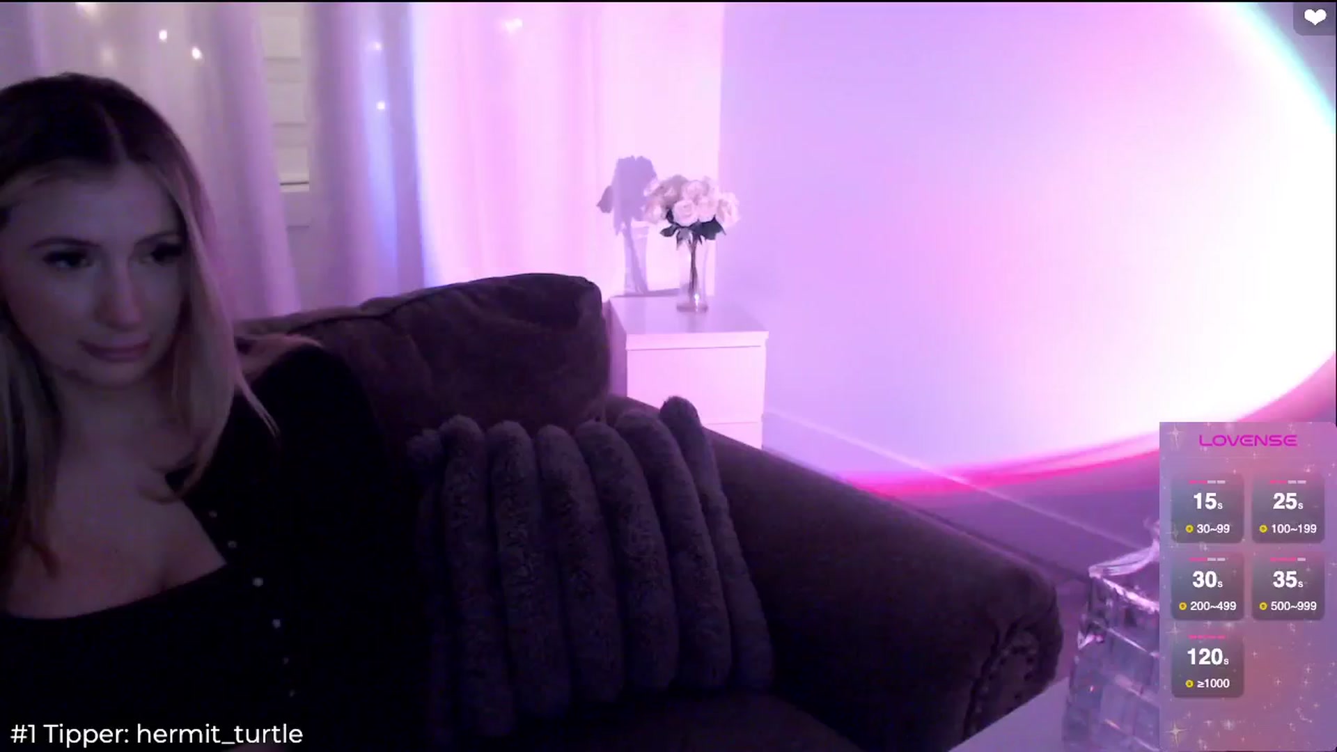 Gallery image thumbnail from Sofiabunny_xx's myfreecams stream on, 02/05/2025, 06:58 image 17 of 20