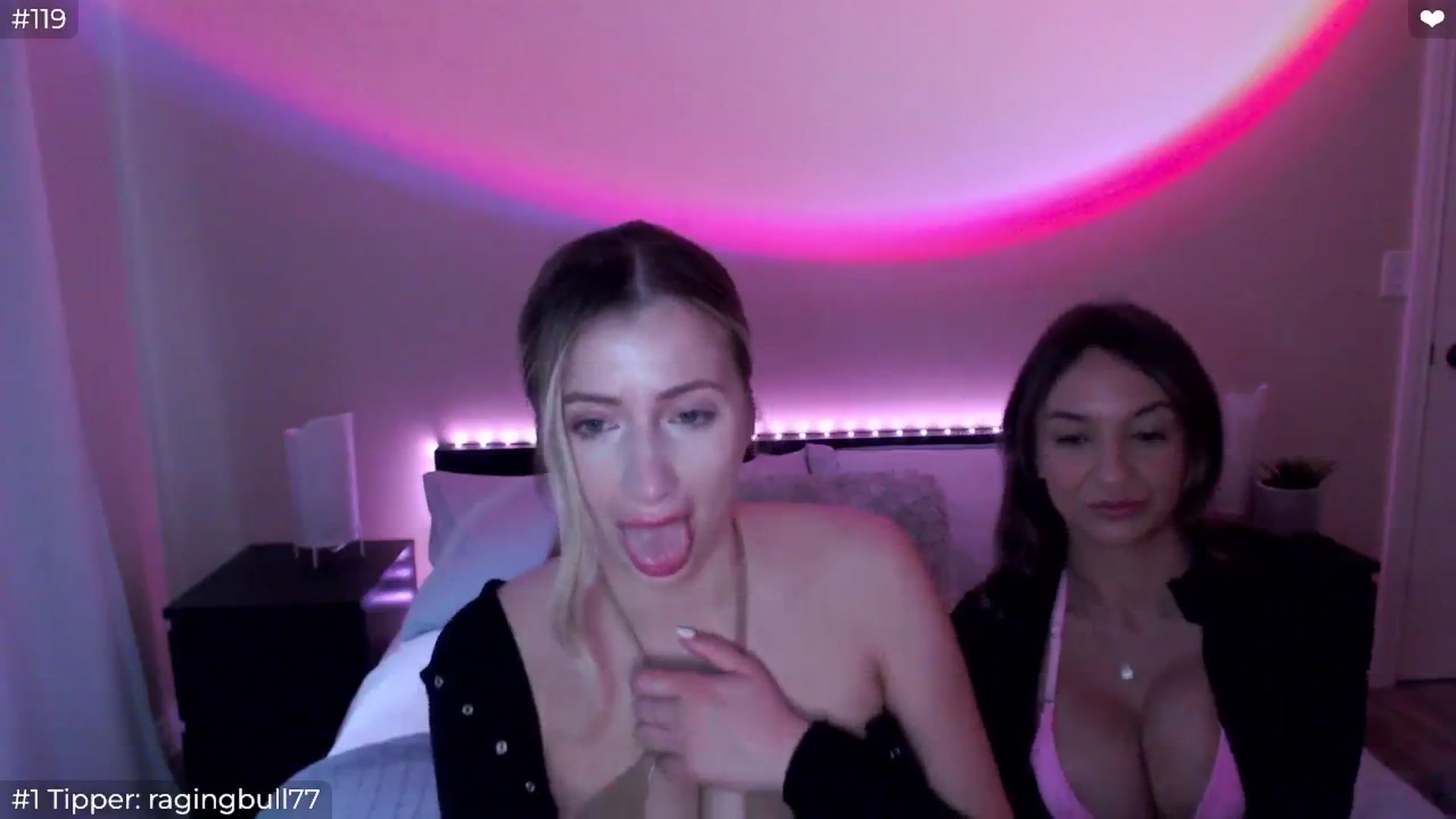 Gallery image thumbnail from Sofiabunny_xx's myfreecams stream on, 06/06/2025, 01:36 image 18 of 20