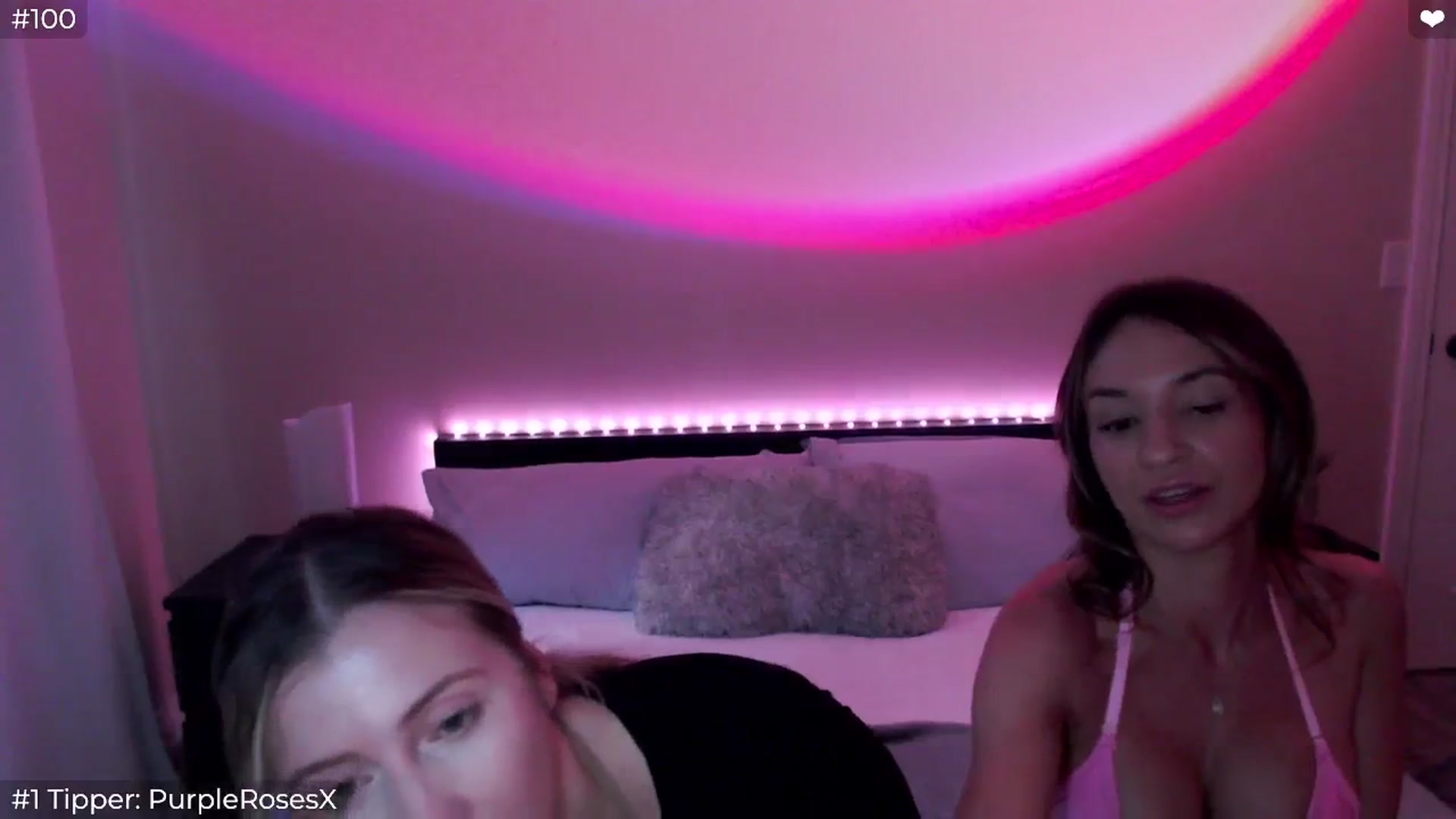 Gallery image thumbnail from Sofiabunny_xx's myfreecams stream on, 06/06/2025, 02:36 image 9 of 20
