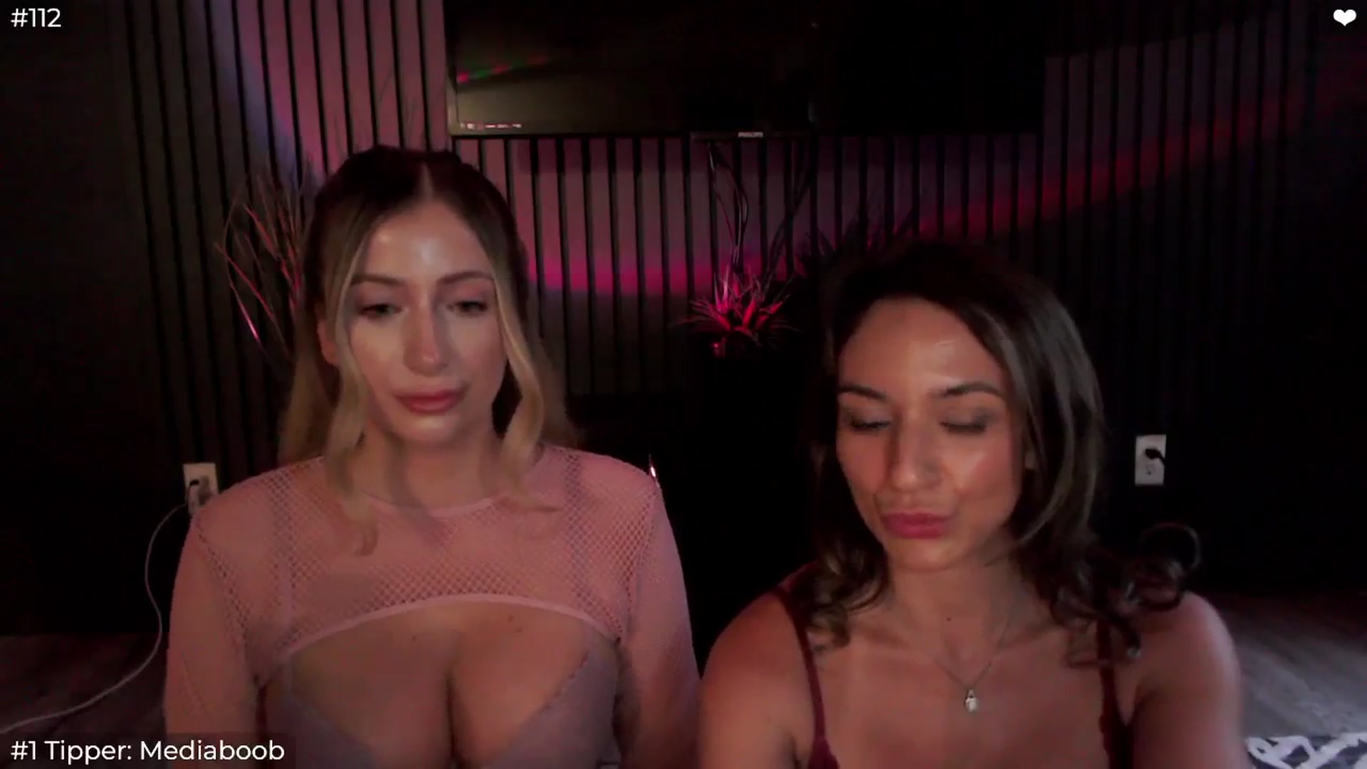Gallery image thumbnail from Sofiabunny_xx's myfreecams stream on, 06/08/2025, 04:53 image 8 of 20