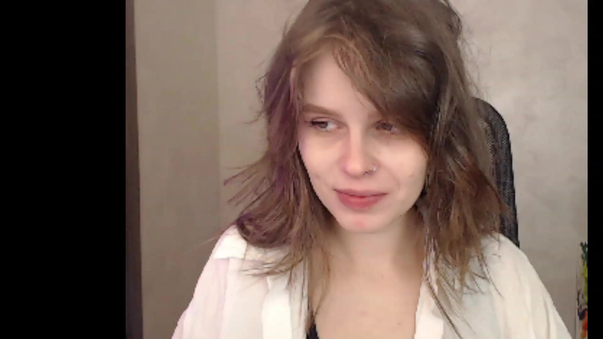 Gallery image thumbnail from Sofiafantasy's myfreecams stream on, 12/23/2022, 21:40 image 6 of 20