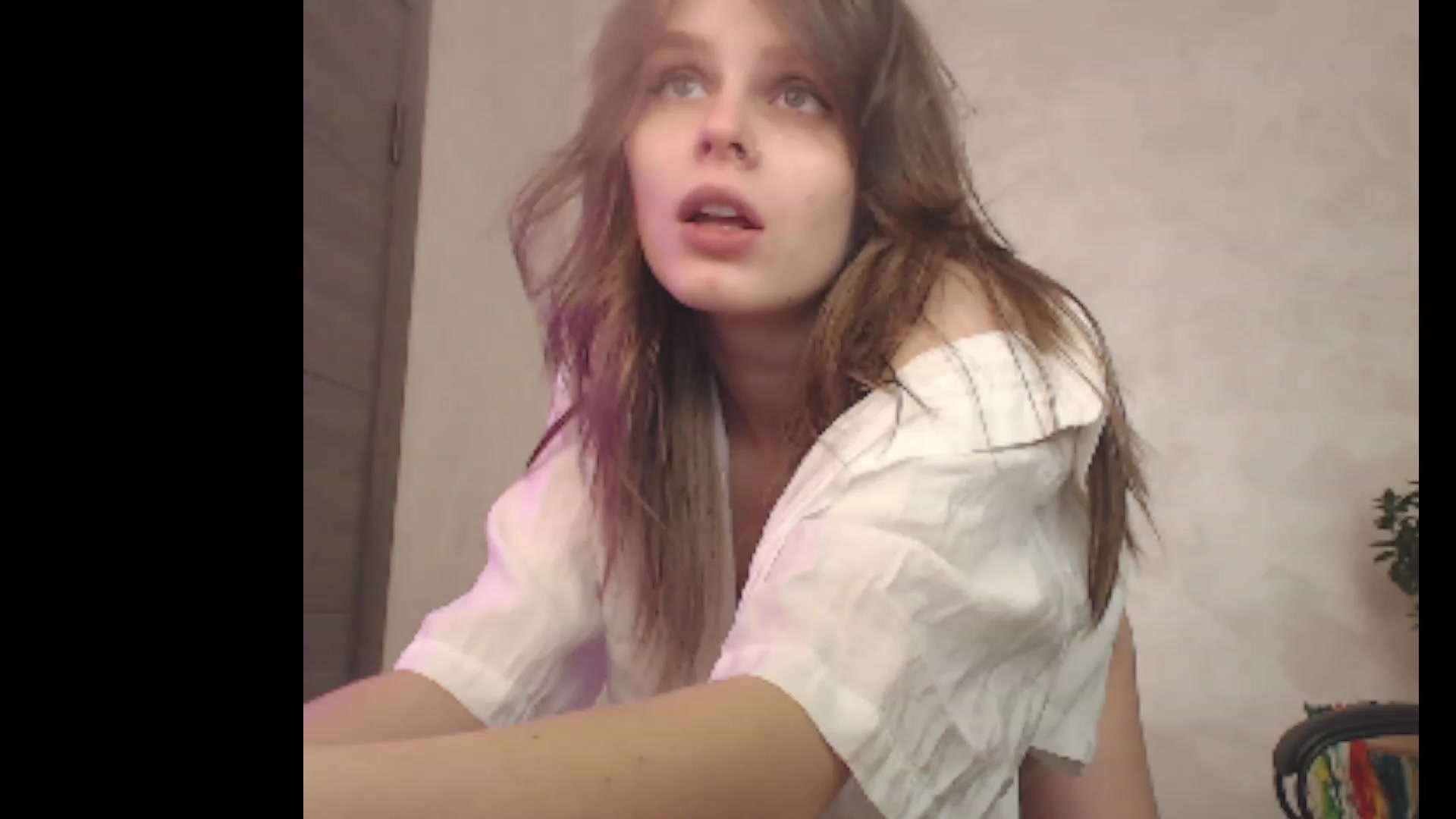 Gallery image thumbnail from Sofiafantasy's myfreecams stream on, 12/23/2022, 21:40 image 19 of 20