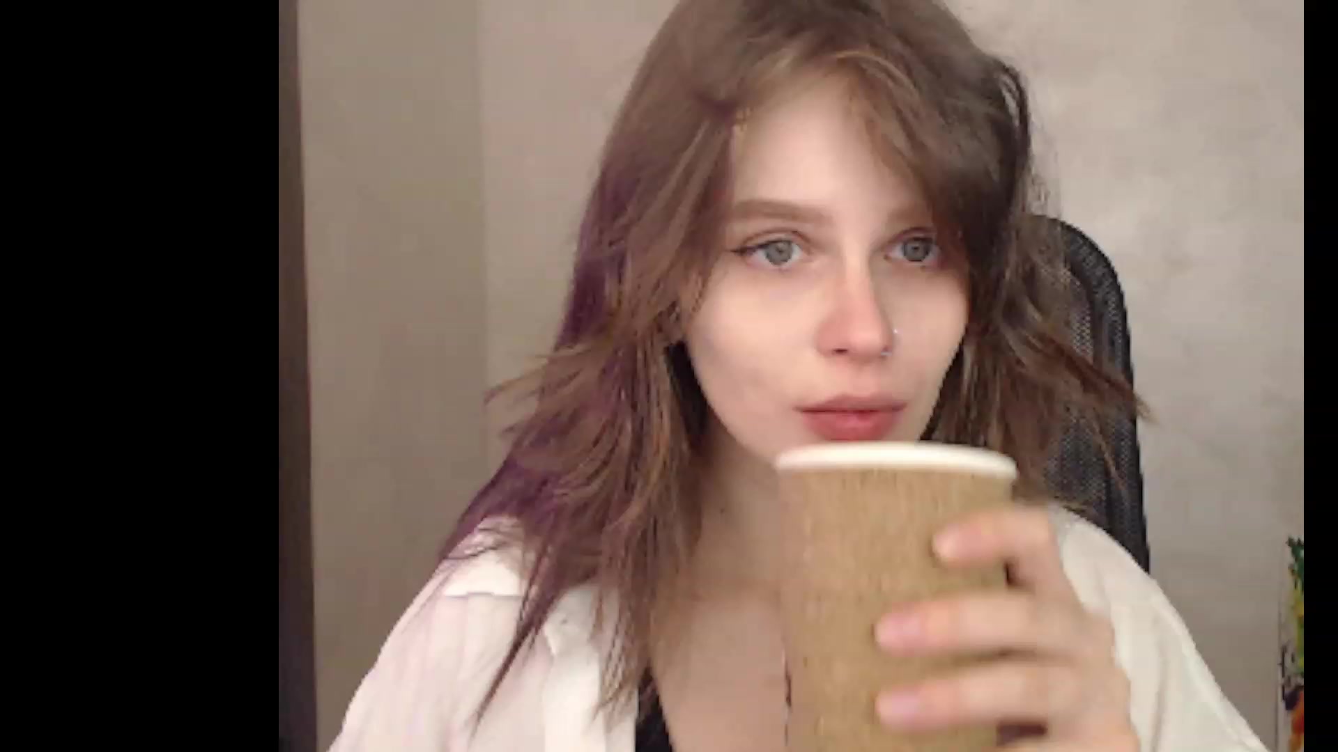 Gallery image thumbnail from Sofiafantasy's myfreecams stream on, 12/23/2022, 21:40 image 7 of 20