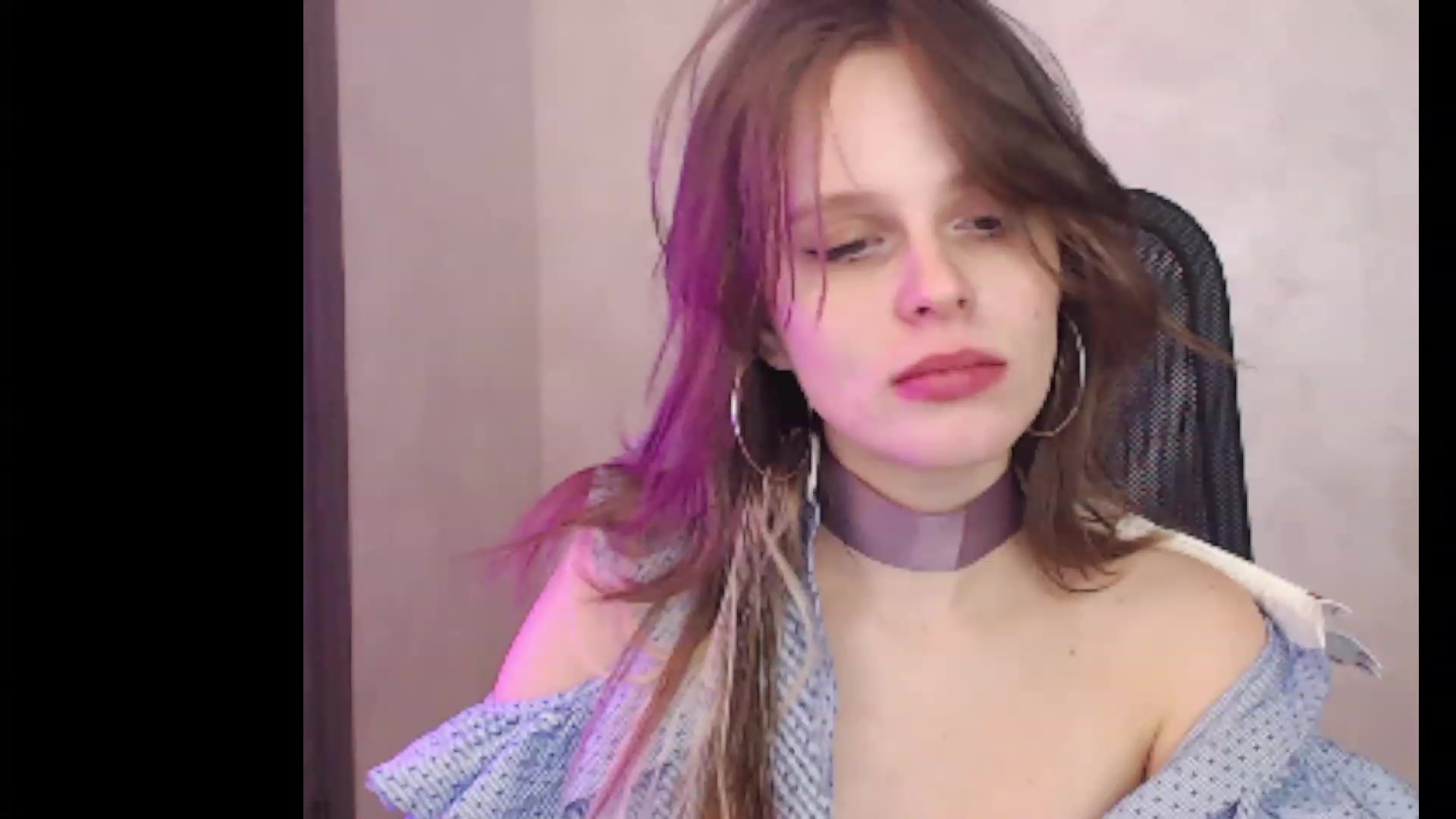 Gallery image thumbnail from Sofiafantasy's myfreecams stream on, 01/10/2023, 14:45 image 17 of 20