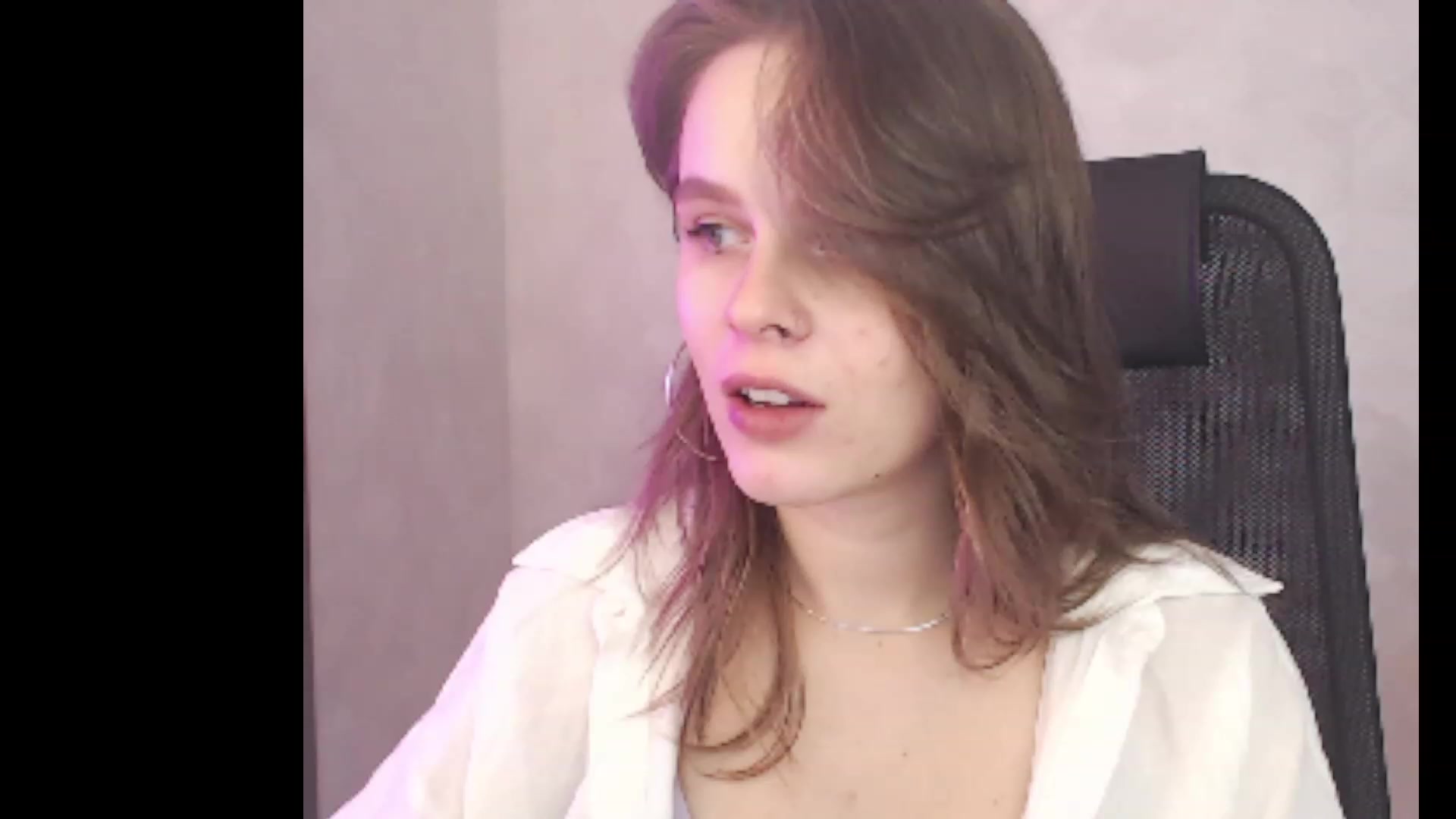 Gallery image thumbnail from Sofiafantasy's myfreecams stream on, 02/13/2023, 14:32 image 11 of 20