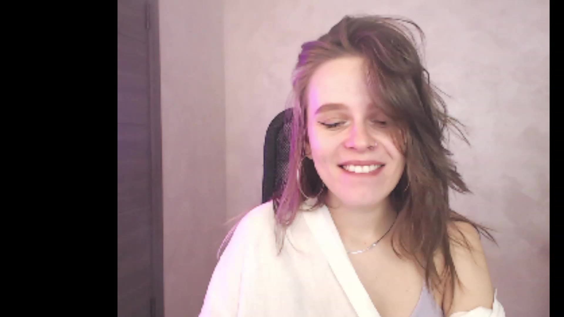 Gallery image thumbnail from Sofiafantasy's myfreecams stream on, 02/13/2023, 15:07 image 4 of 20