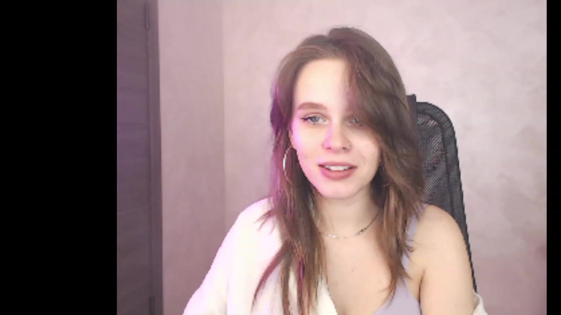 Gallery image thumbnail from Sofiafantasy's myfreecams stream on, 02/13/2023, 15:07 image 8 of 20
