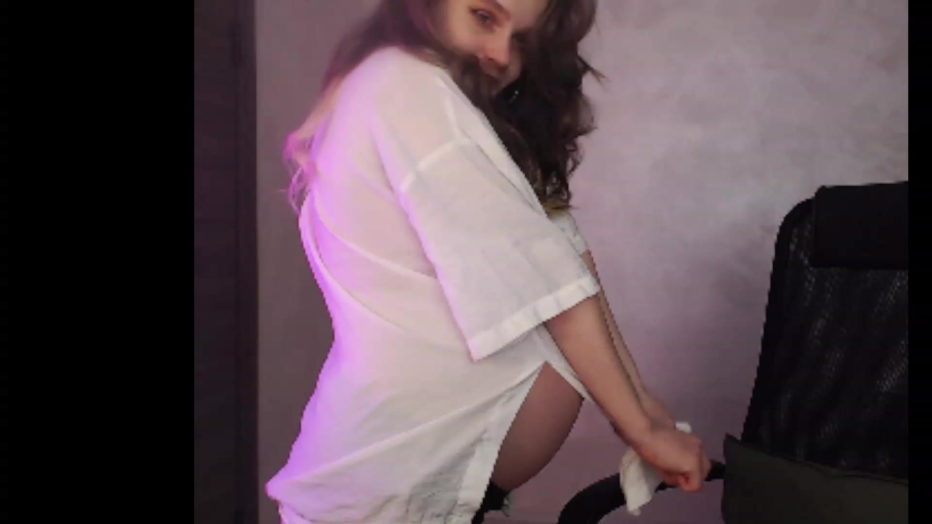 Gallery image thumbnail from Sofiafantasy's myfreecams stream on, 02/22/2023, 18:52 image 12 of 20