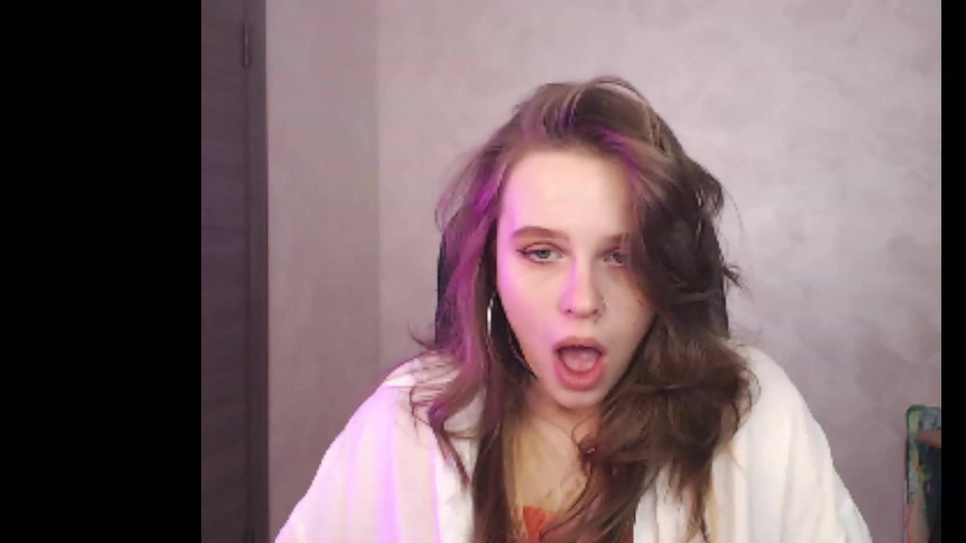 Gallery image thumbnail from Sofiafantasy's myfreecams stream on, 02/22/2023, 18:52 image 8 of 20