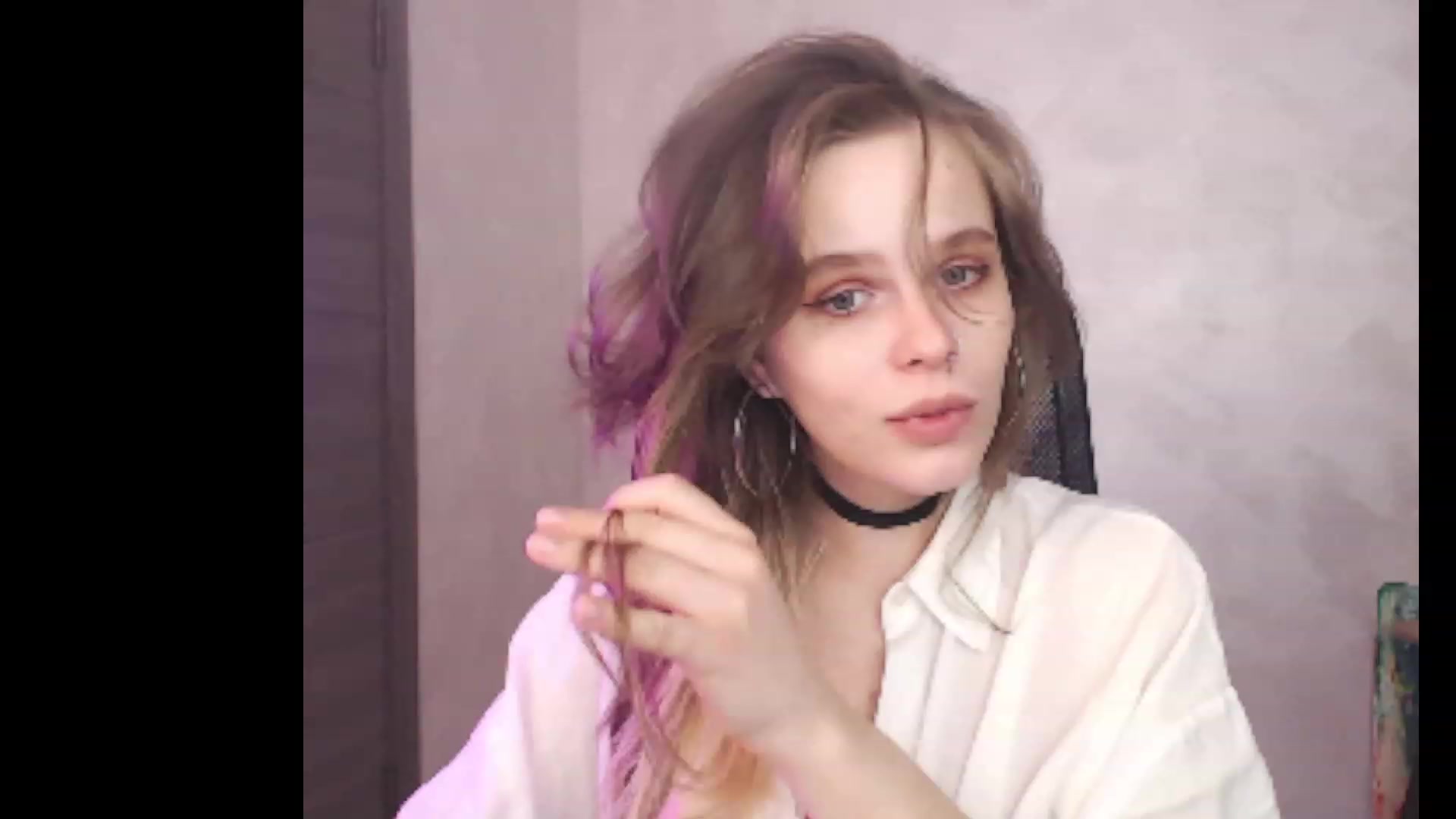 Gallery image thumbnail from Sofiafantasy's myfreecams stream on, 02/22/2023, 18:52 image 19 of 20
