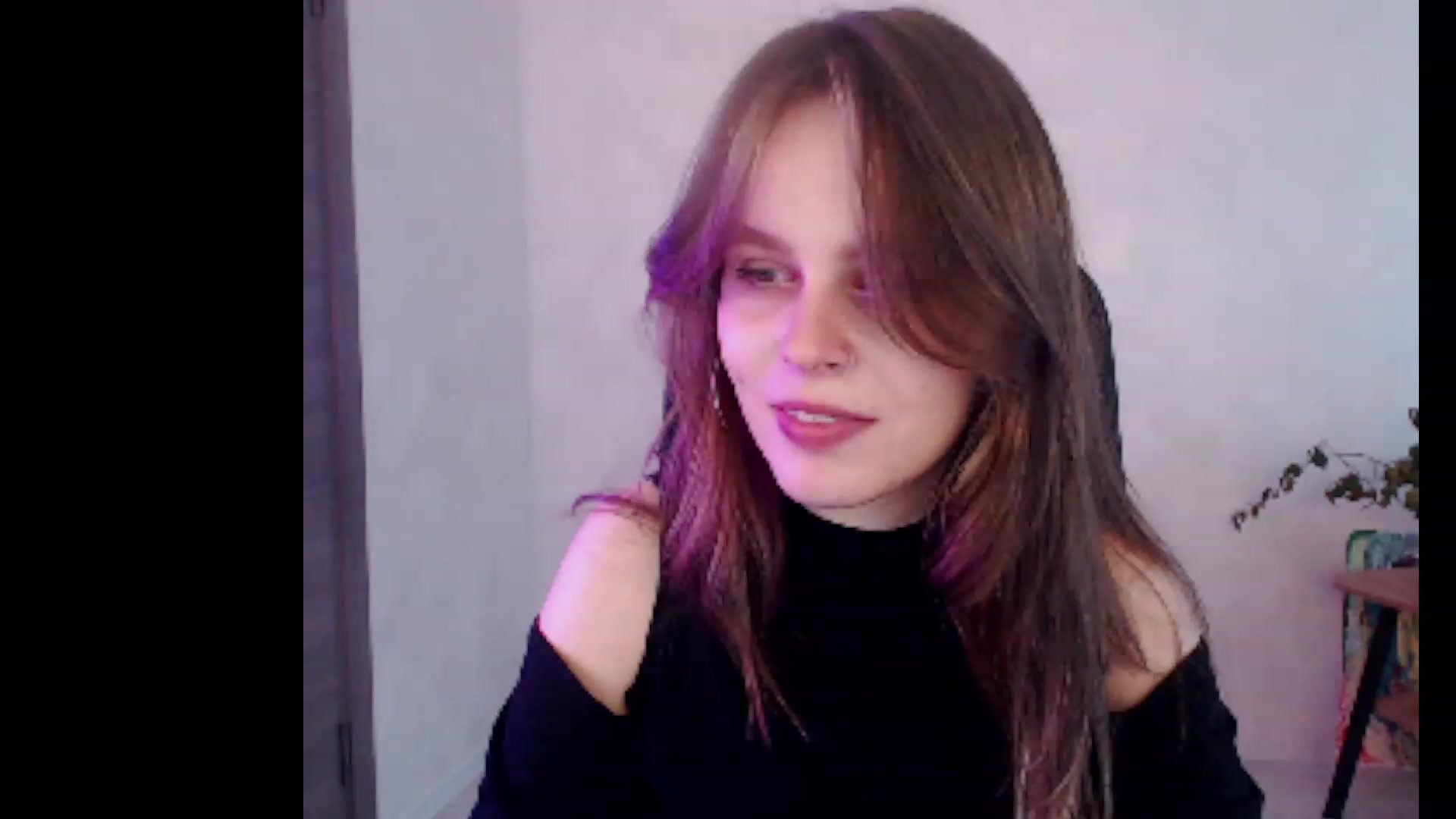 Gallery image thumbnail from Sofiafantasy's myfreecams stream on, 03/17/2023, 12:57 image 18 of 20
