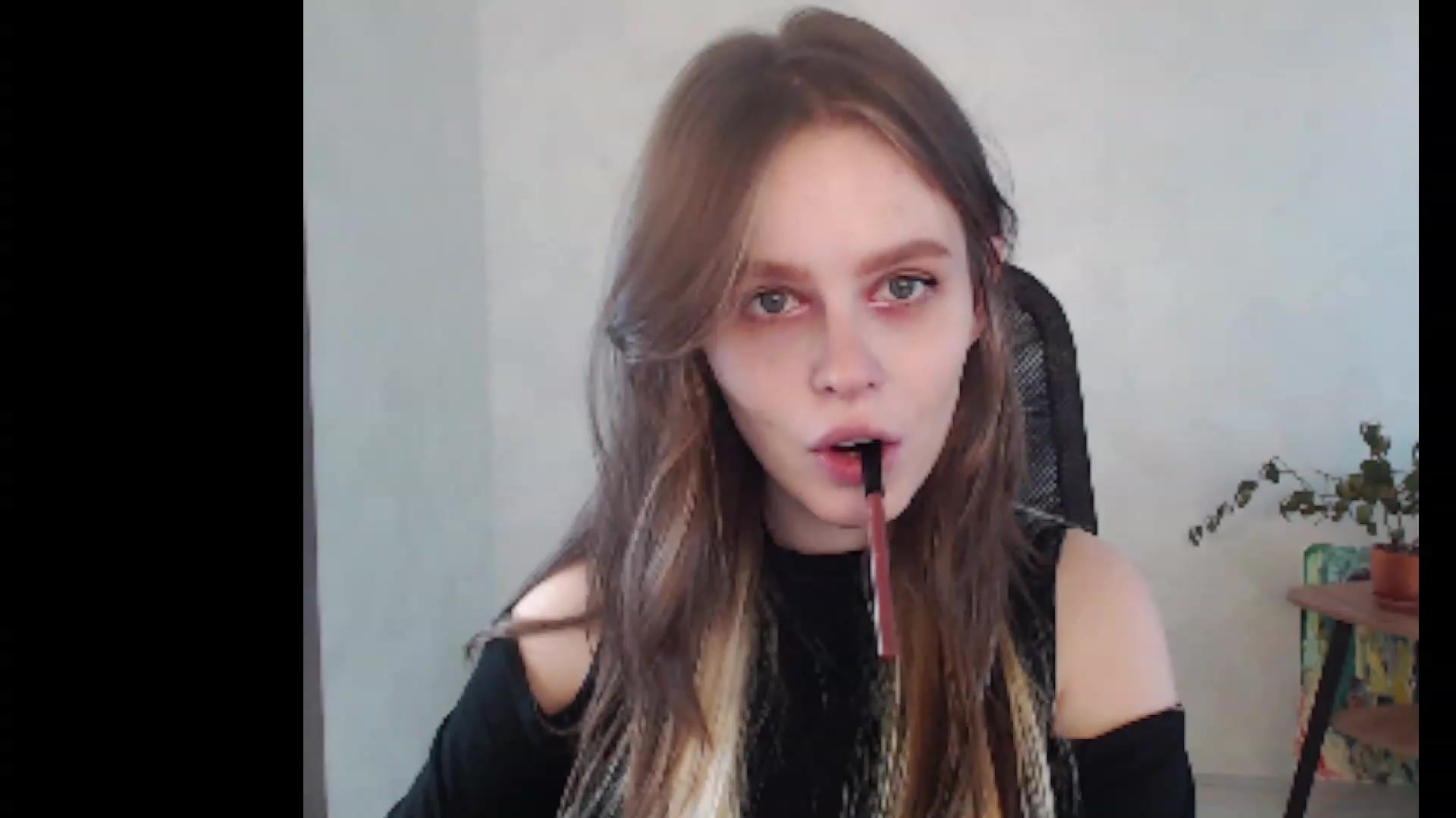 Gallery image thumbnail from Sofiafantasy's myfreecams stream on, 03/17/2023, 12:57 image 3 of 20
