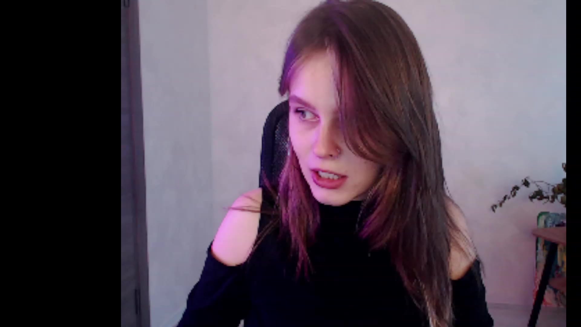Gallery image thumbnail from Sofiafantasy's myfreecams stream on, 03/17/2023, 12:57 image 19 of 20