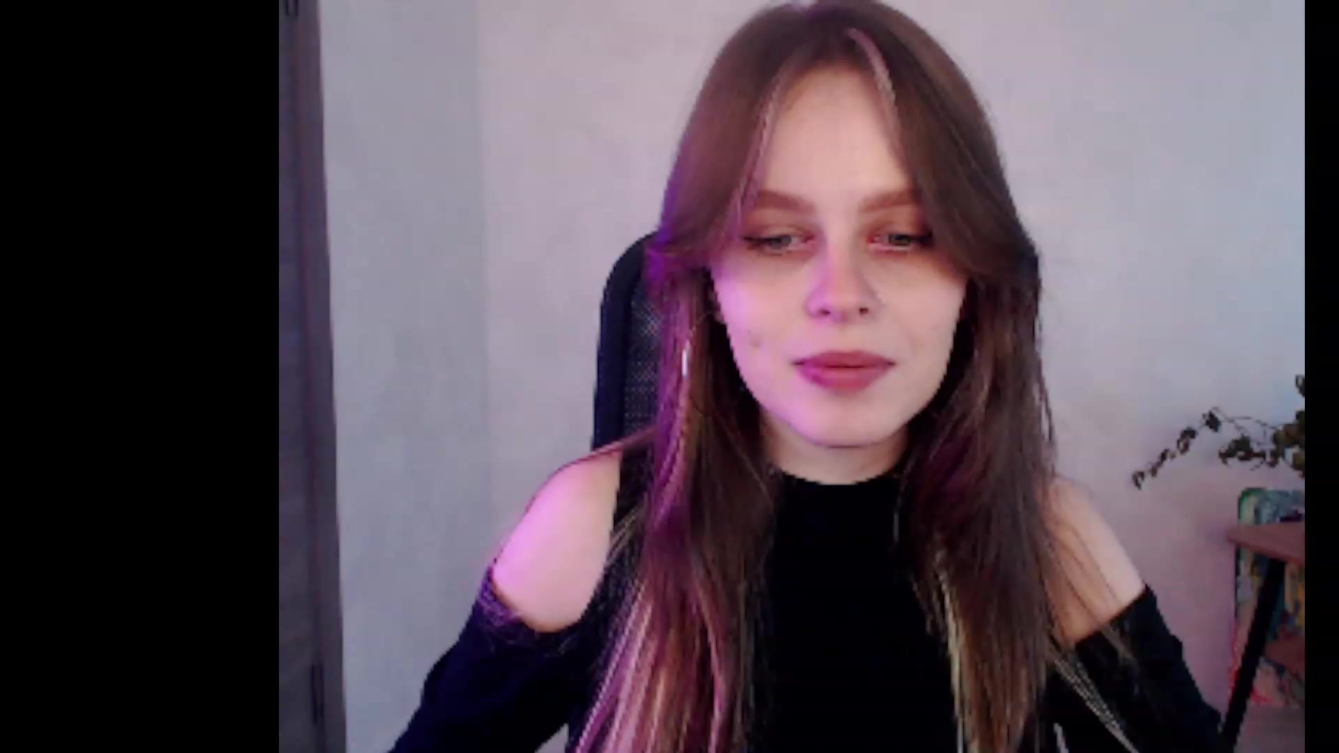 Gallery image thumbnail from Sofiafantasy's myfreecams stream on, 03/17/2023, 12:57 image 20 of 20