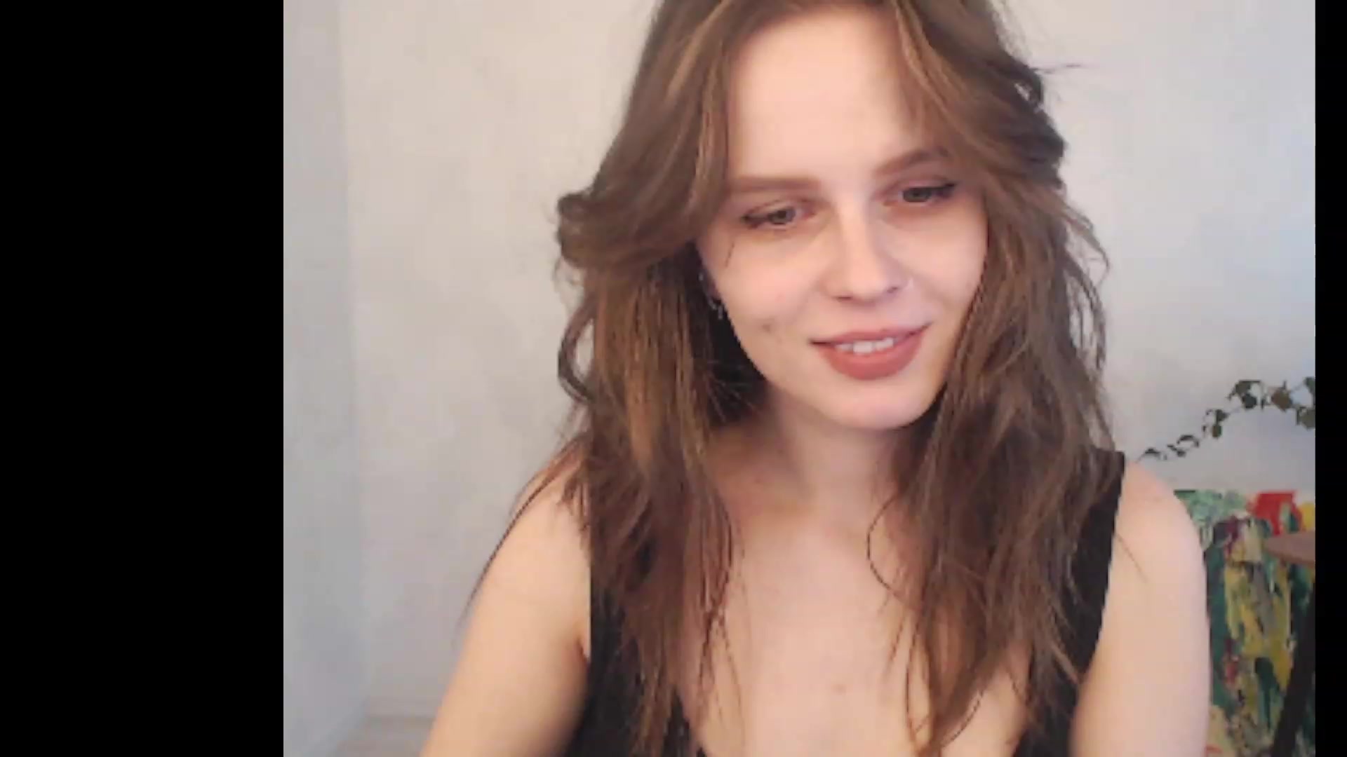 Gallery image thumbnail from Sofiafantasy's myfreecams stream on, 05/08/2023, 13:14 image 4 of 20