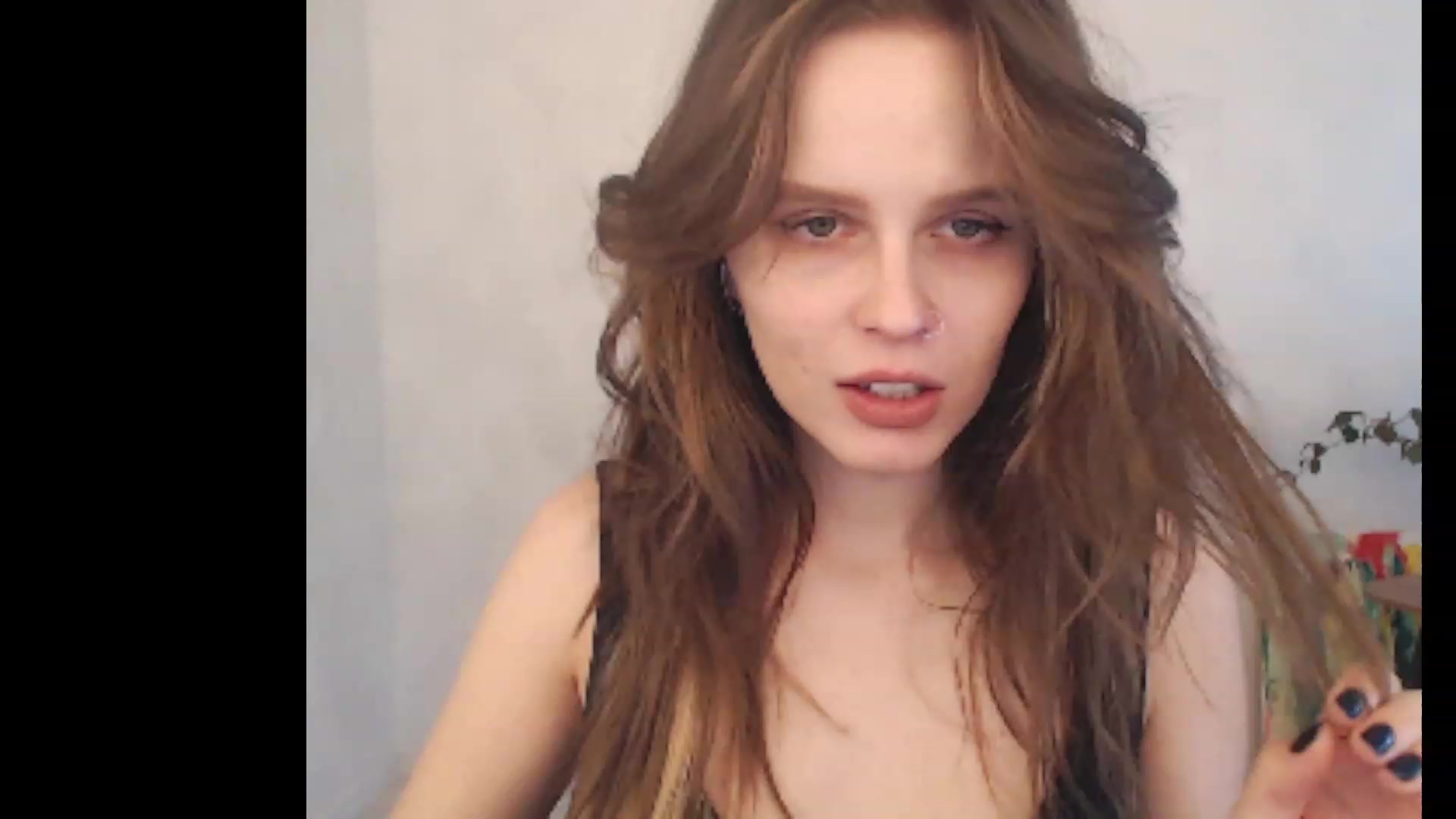 Gallery image thumbnail from Sofiafantasy's myfreecams stream on, 05/08/2023, 13:14 image 5 of 20