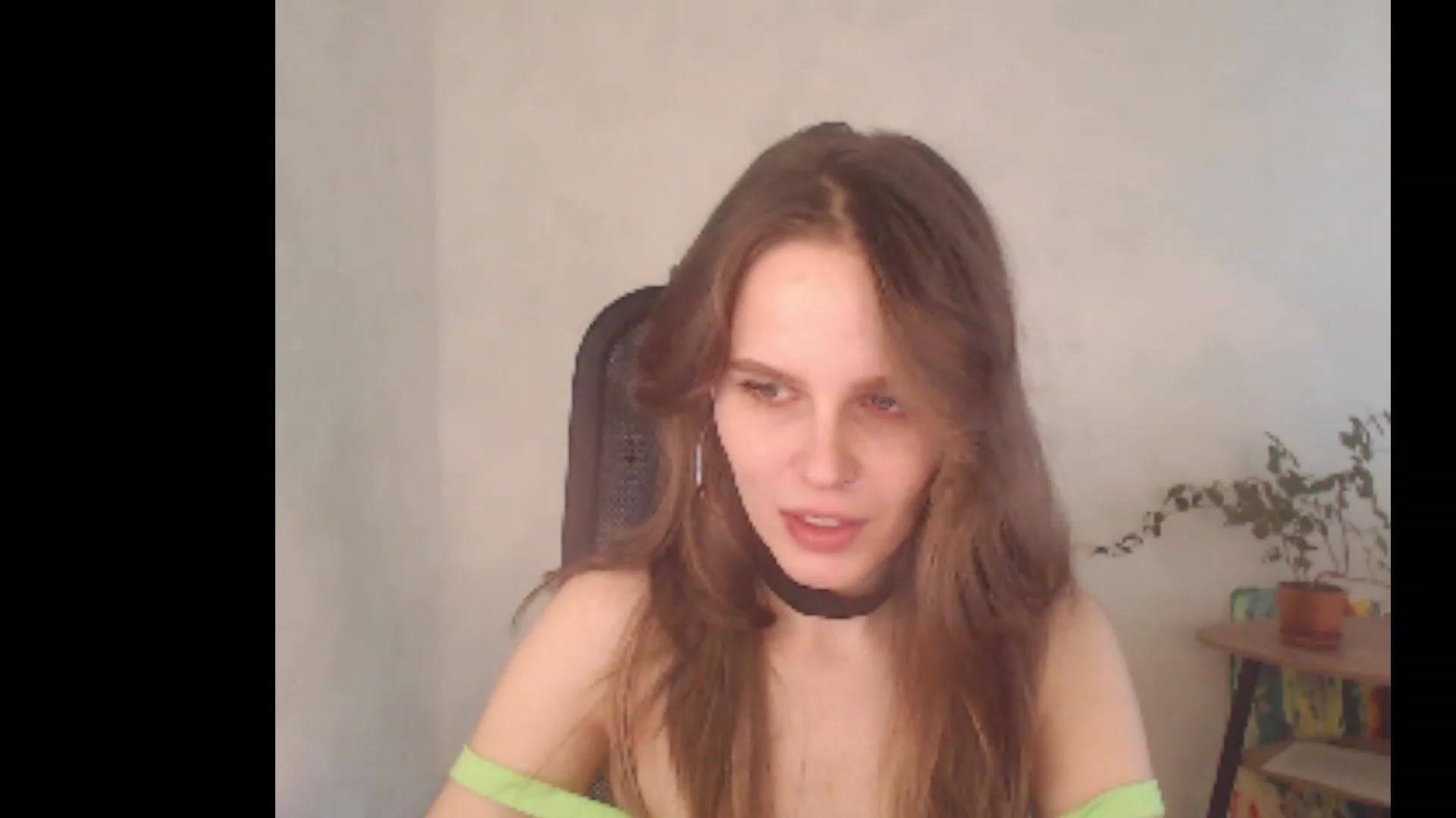 Gallery image thumbnail from Sofiafantasy's myfreecams stream on, 05/21/2023, 12:49 image 16 of 20