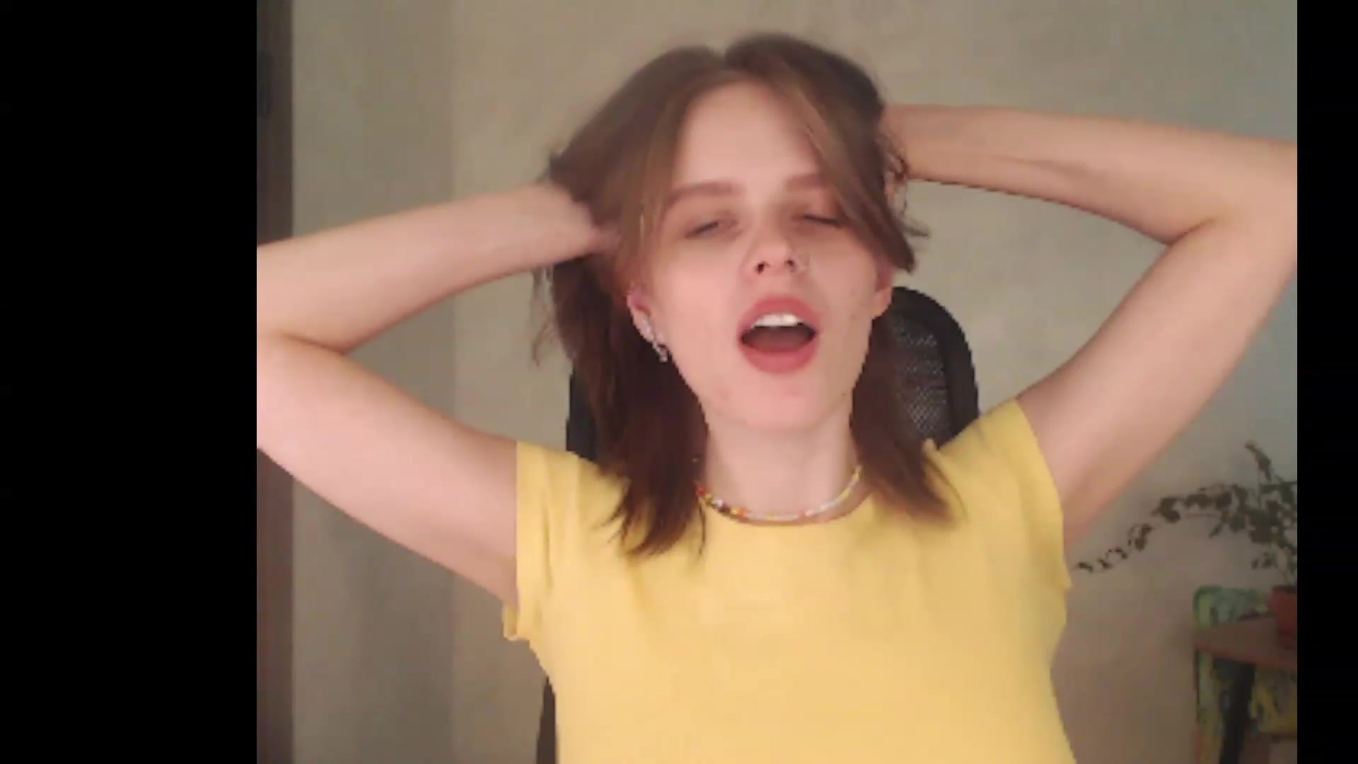 Gallery image thumbnail from Sofiafantasy's myfreecams stream on, 05/28/2023, 14:38 image 17 of 20