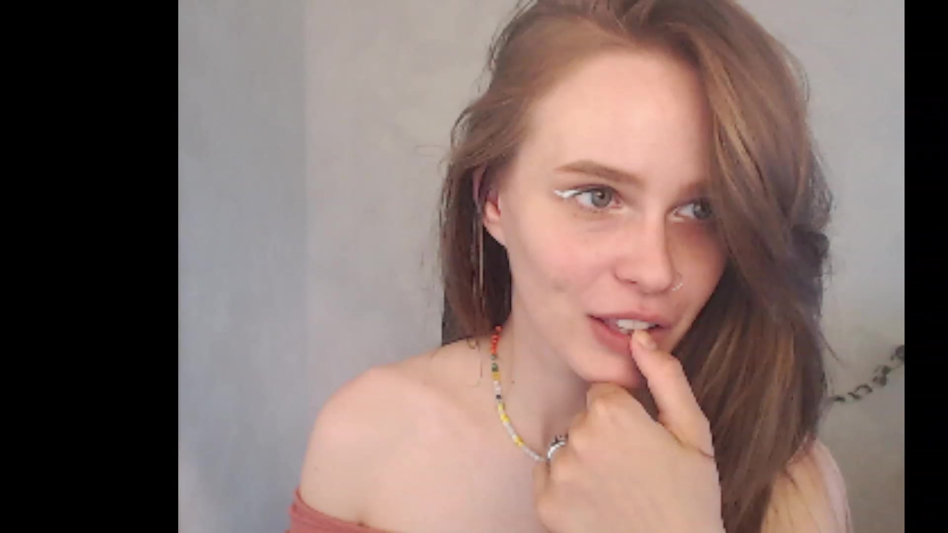 Gallery image thumbnail from Sofiafantasy's myfreecams stream on, 06/25/2023, 13:27 image 3 of 20