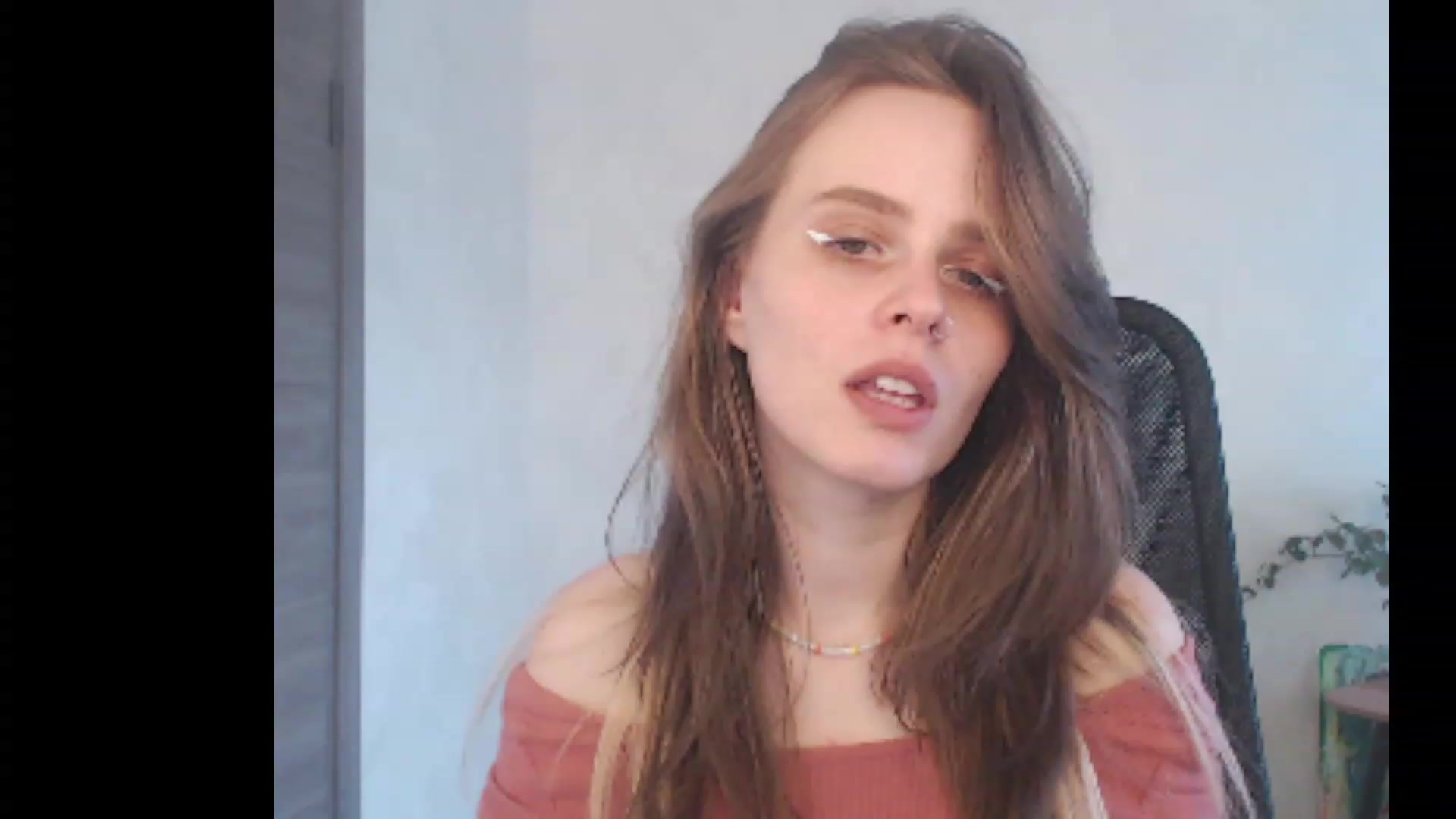 Gallery image thumbnail from Sofiafantasy's myfreecams stream on, 06/25/2023, 13:27 image 7 of 20