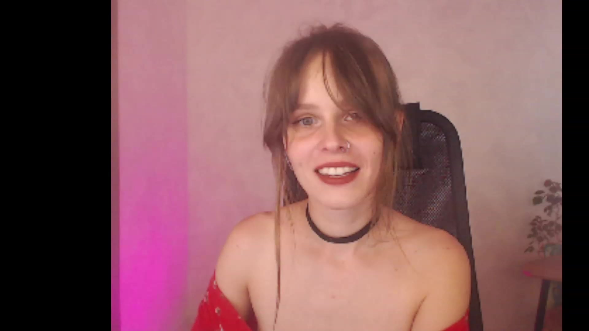 Gallery image thumbnail from Sofiafantasy's myfreecams stream on, 08/09/2023, 14:15 image 3 of 20