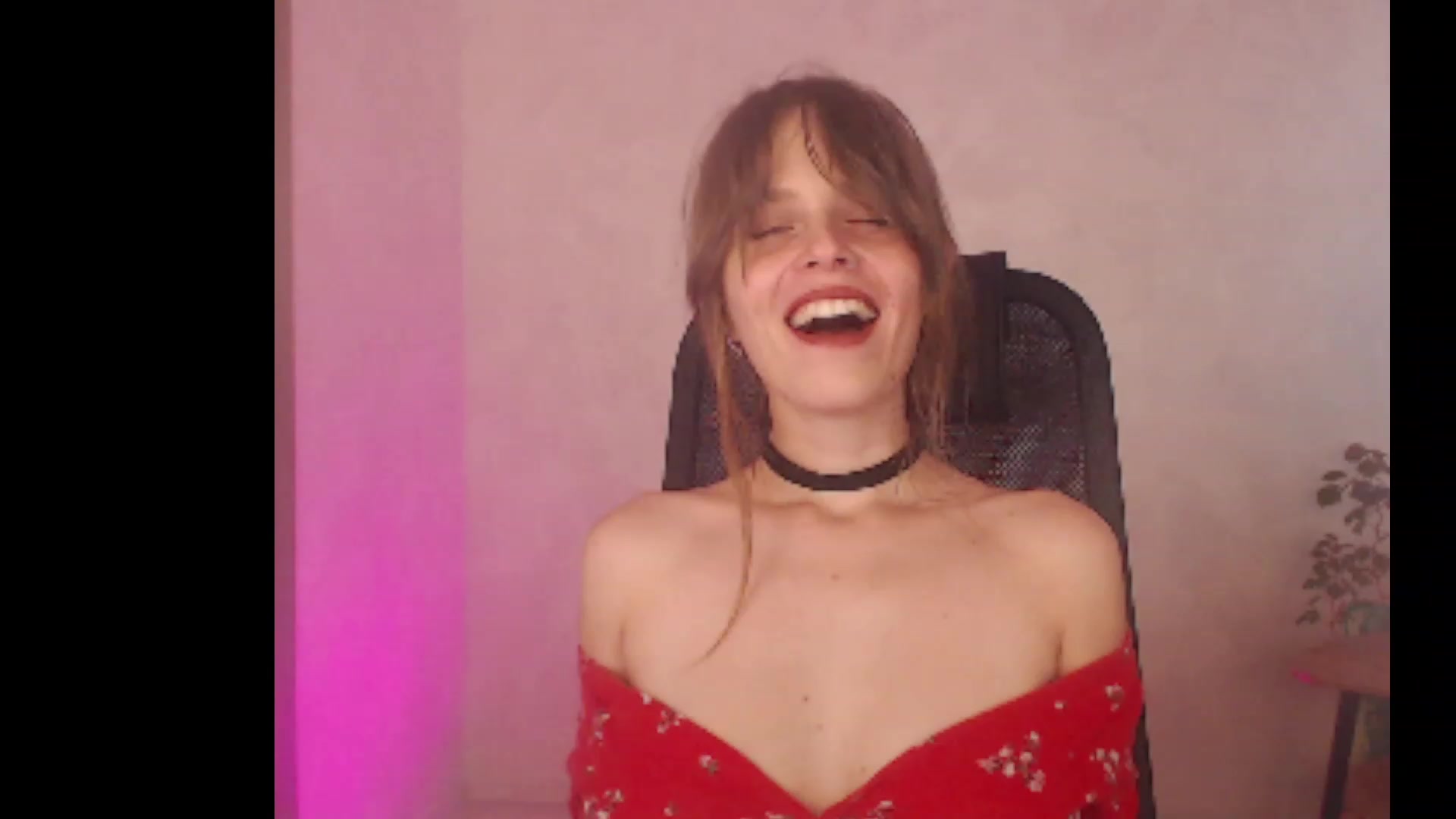 Gallery image thumbnail from Sofiafantasy's myfreecams stream on, 08/09/2023, 14:15 image 1 of 20