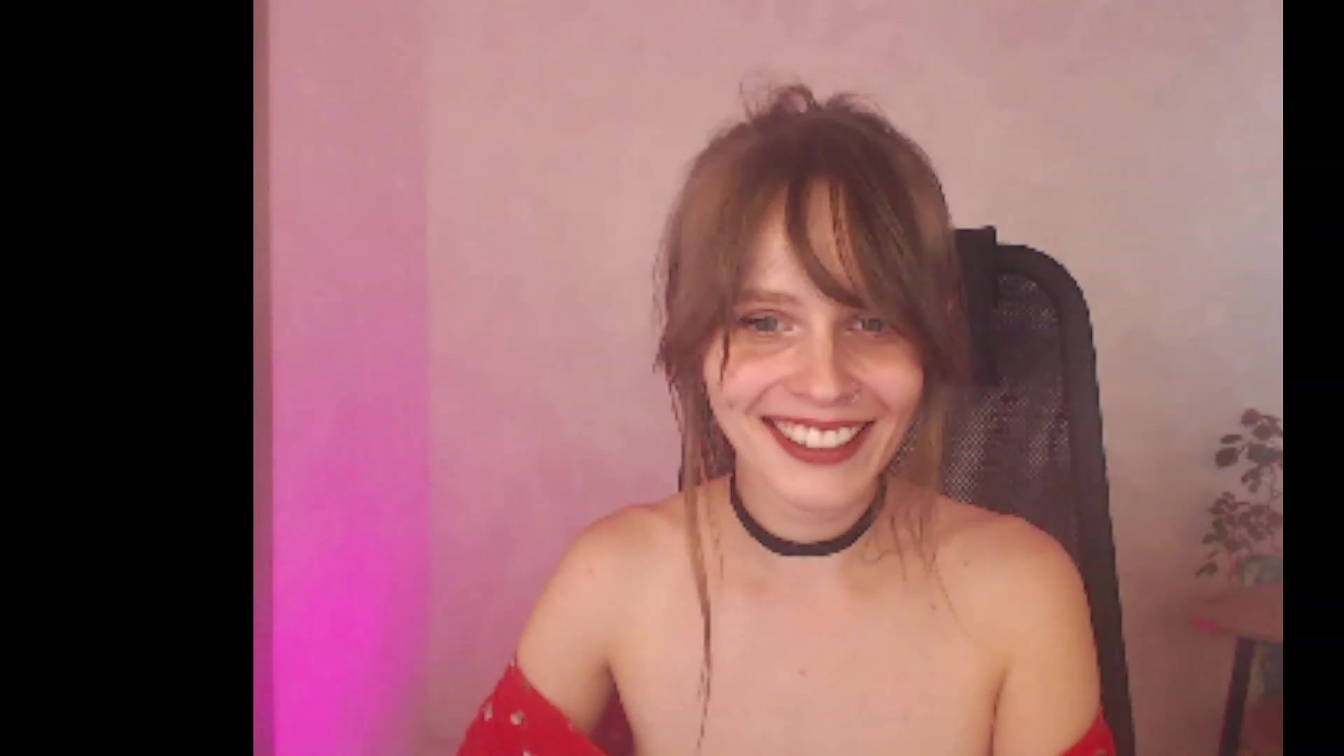 Gallery image thumbnail from Sofiafantasy's myfreecams stream on, 08/09/2023, 14:15 image 6 of 20