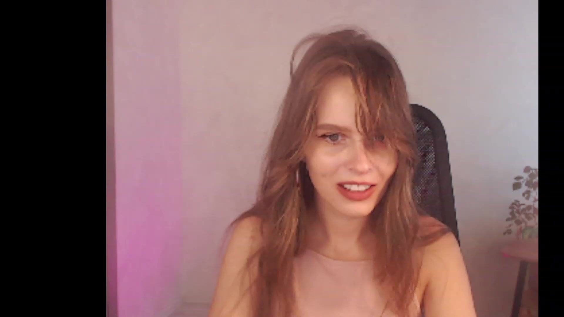 Gallery image thumbnail from Sofiafantasy's myfreecams stream on, 08/10/2023, 13:31 image 7 of 20
